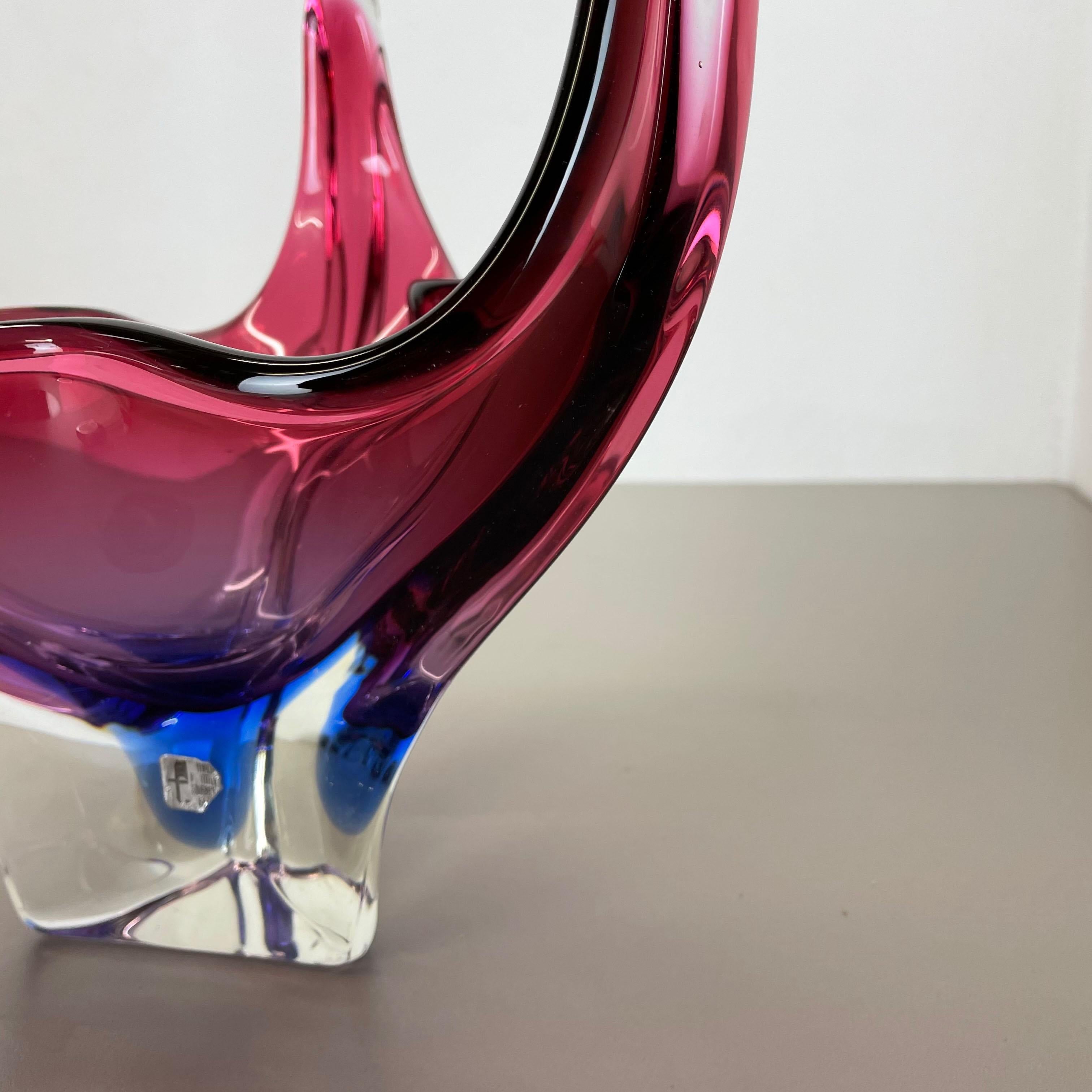 2, 5 Kg Floral Glass Bowl Shell Centerpiece by Fratelli Toso Murano, Italy, 1970s For Sale 10