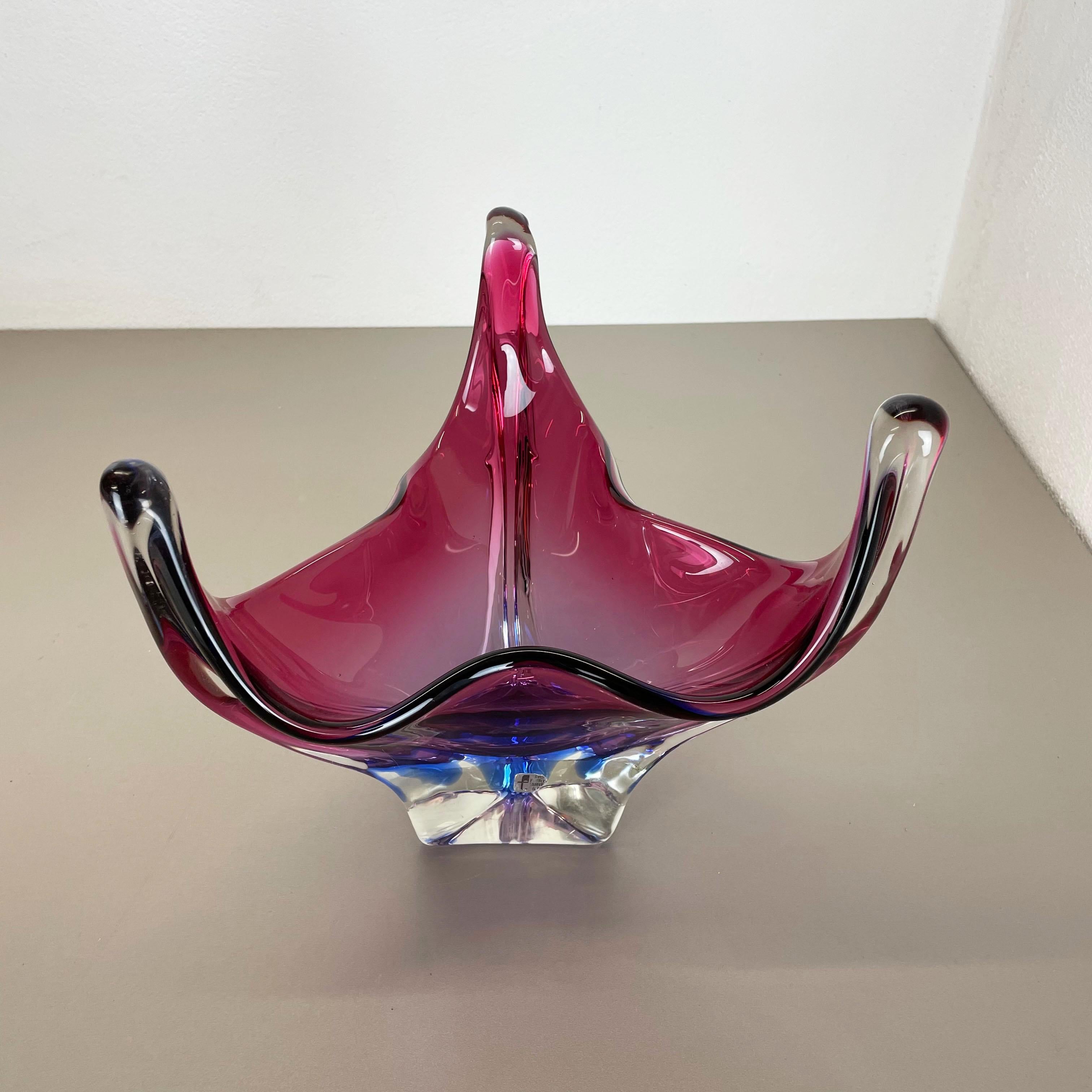 Mid-Century Modern 2, 5 Kg Floral Glass Bowl Shell Centerpiece by Fratelli Toso Murano, Italy, 1970s For Sale