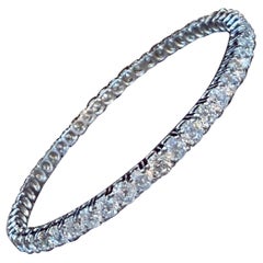 25 Pointer Each, 13.75 Ct Single Line Eternity 14 Kt White Gold Diamond Bangle