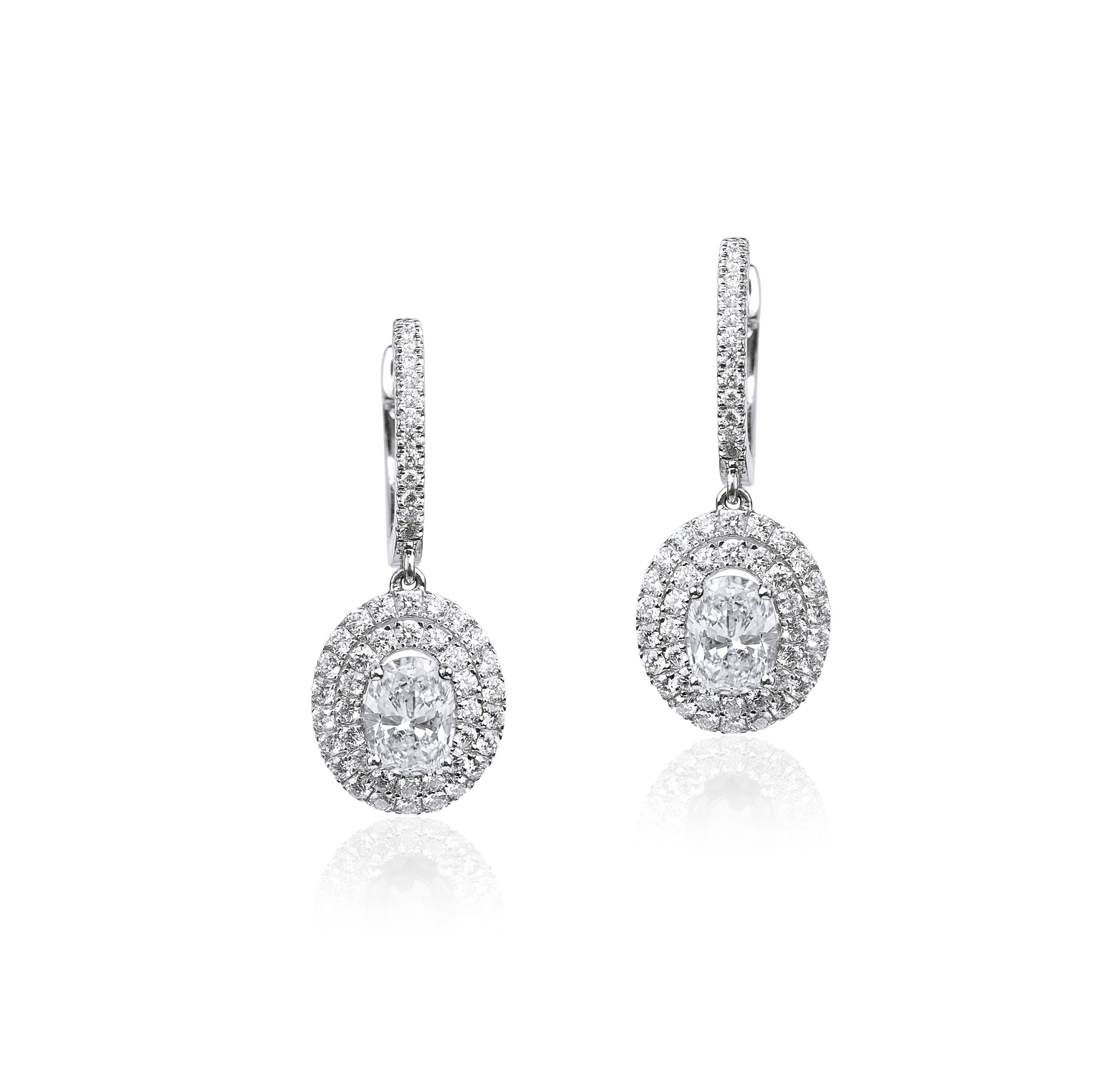 Art Déco 2.5 TCW Carat Art Deco Diamond Pear Cut Dangle Earrings Setting E VVS GIA in vendita