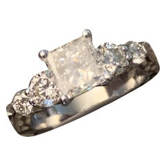 Anillo de diamantes princesa de 2,50 quilates aproximadamente y 14 quilates de oro blanco, Ben Dannie