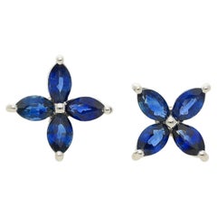 Pendientes de oro blanco de 18 quilates con zafiro azul flor marquesa de 2,50 quilates