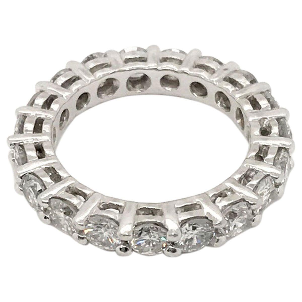 Contemporary 18 Karat White Gold 2.50 Carat Diamond Eternity Ring For Sale