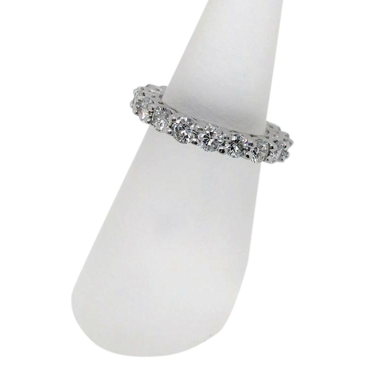 Round Cut 18 Karat White Gold 2.50 Carat Diamond Eternity Ring For Sale