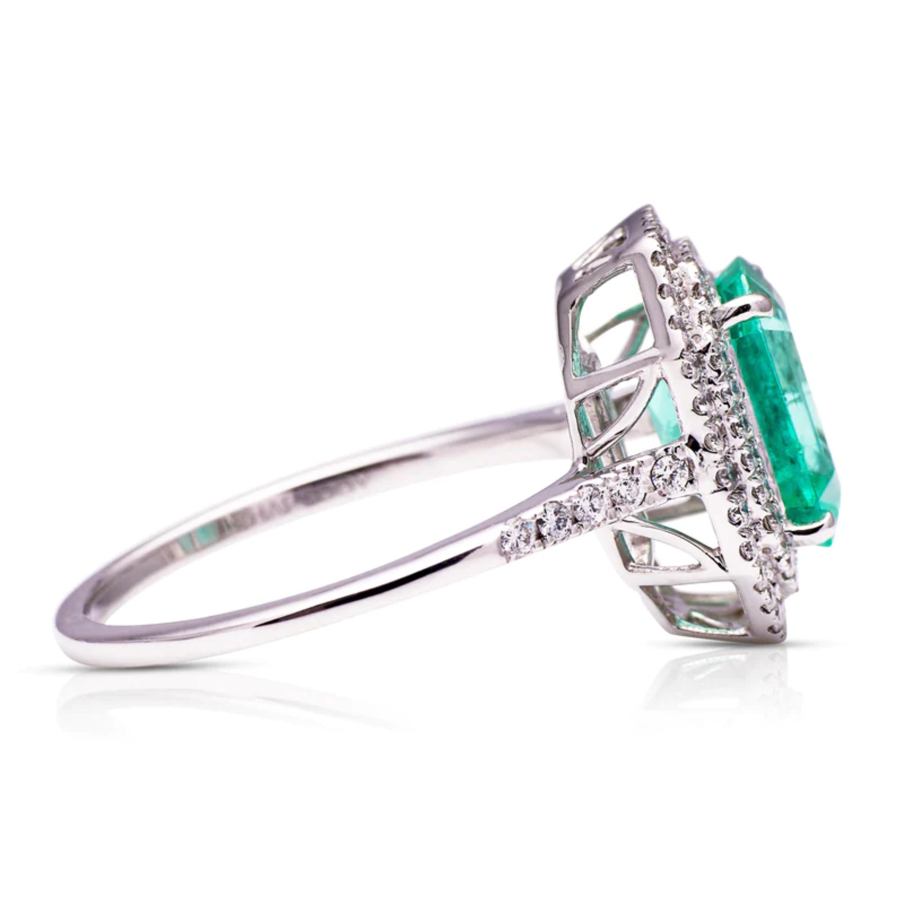 2.50 Carat Colombian Emerald Diamond Engagement Ring Halo Emerald Cocktail Ring

A stunning ring featuring IGI/GIA Certified 2.50 Carat Natural Emerald and 0.40 Carat of Diamond Accents set in 18K Solid Gold.

Emeralds are highly valued for their