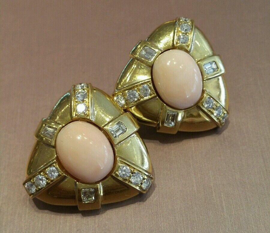 Round Cut 2.50 carat Diamond and Angelskin Coral Earrings in 18K Yellow Gold For Sale