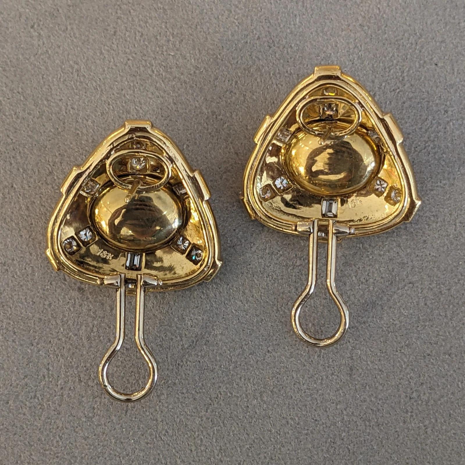 Orecchini con diamanti e corallo angelo da 2,50 carati in oro giallo 18 carati in vendita 2