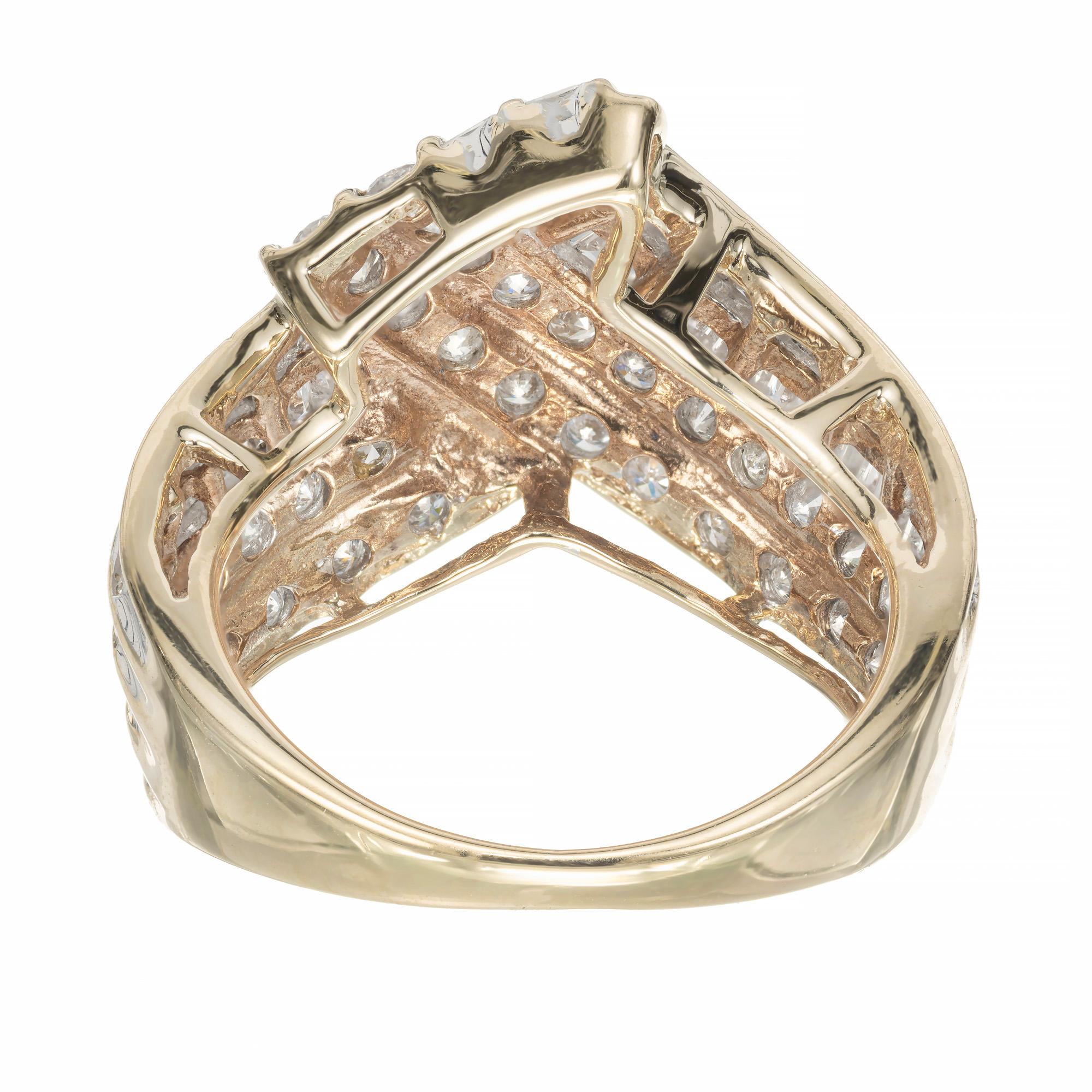 Women's 2.50 Carat Diamond Cluster Yellow Gold Cocktail Ring For Sale