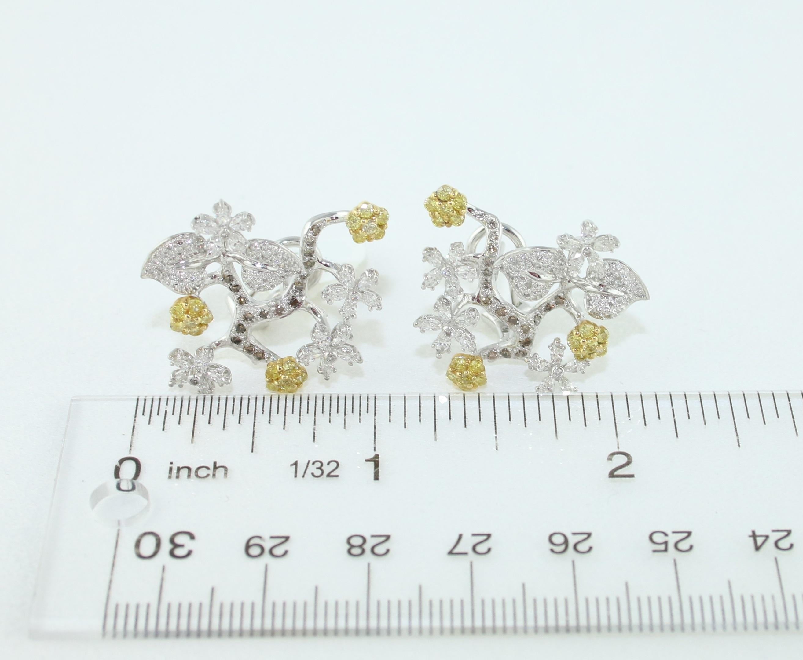 Women's 2.50 Carat Diamond Gold Flower Branch Earrings For Sale