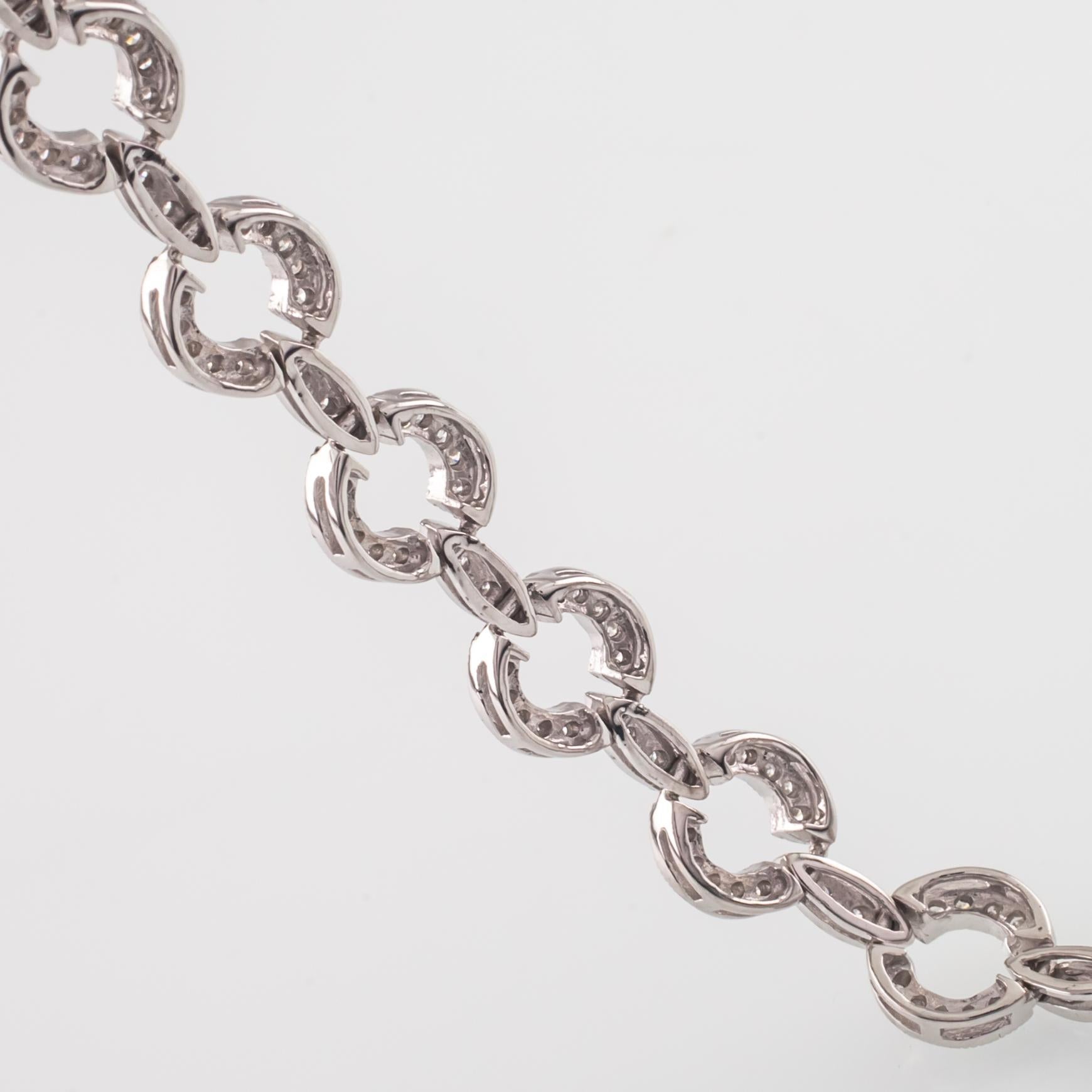 2.50 Carat Diamond Link Necklace in White Gold In Good Condition In Sherman Oaks, CA