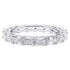 2,50 Karat Smaragd Ost-West-Eternity-Ring 14K Gold