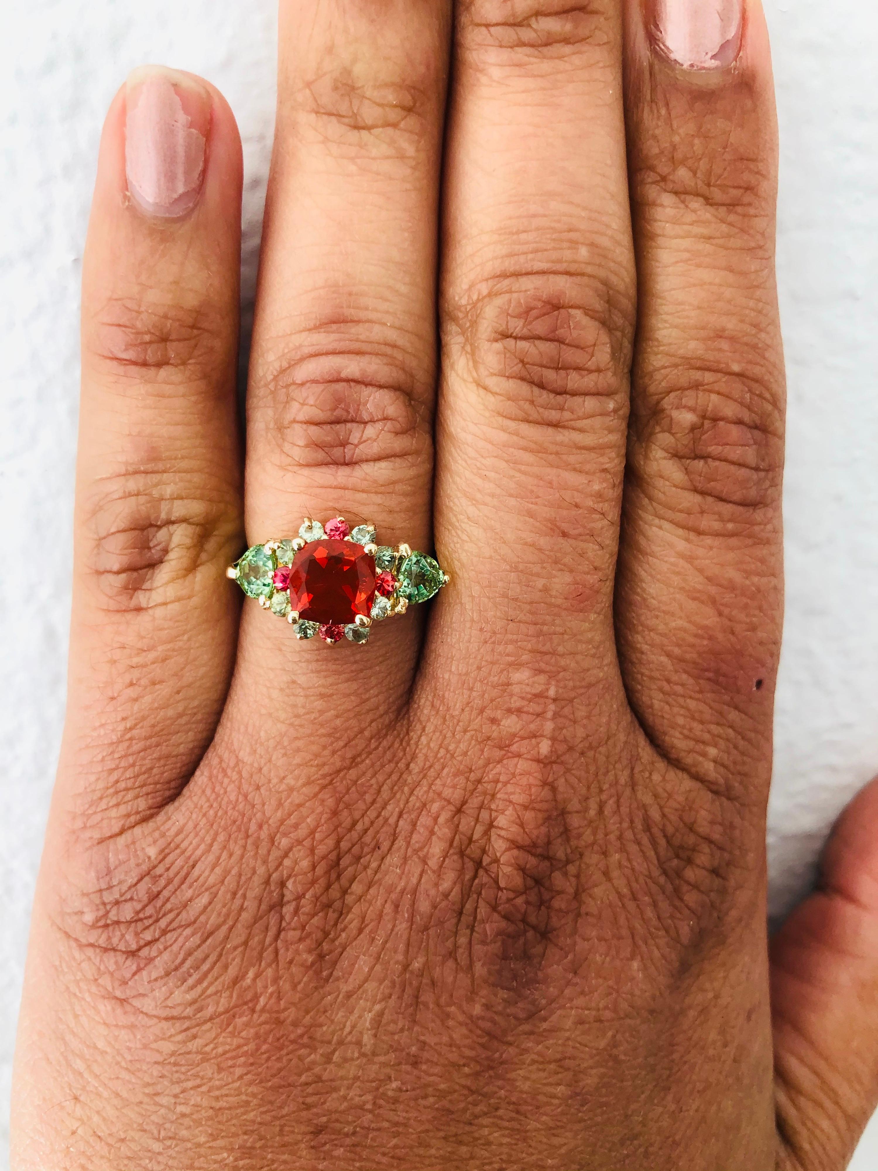 2.50 Karat Feuer Opal Tsavorit Saphir 14 Karat Gelbgold Verlobungsring im Zustand „Neu“ in Los Angeles, CA