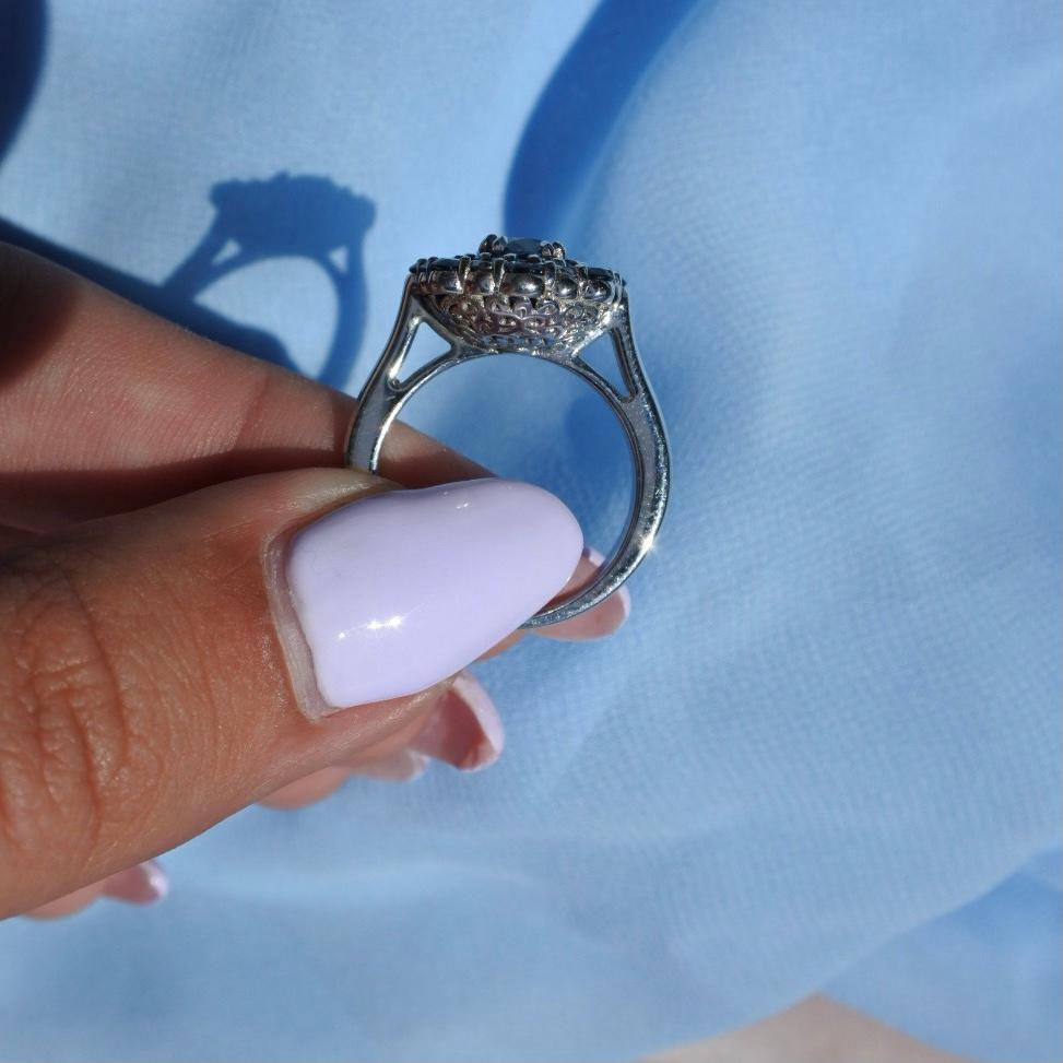 2,50 Karat GIA zertifizierter natürlicher blauer Saphir und Diamanten Ring 18K Weißgold im Angebot 6
