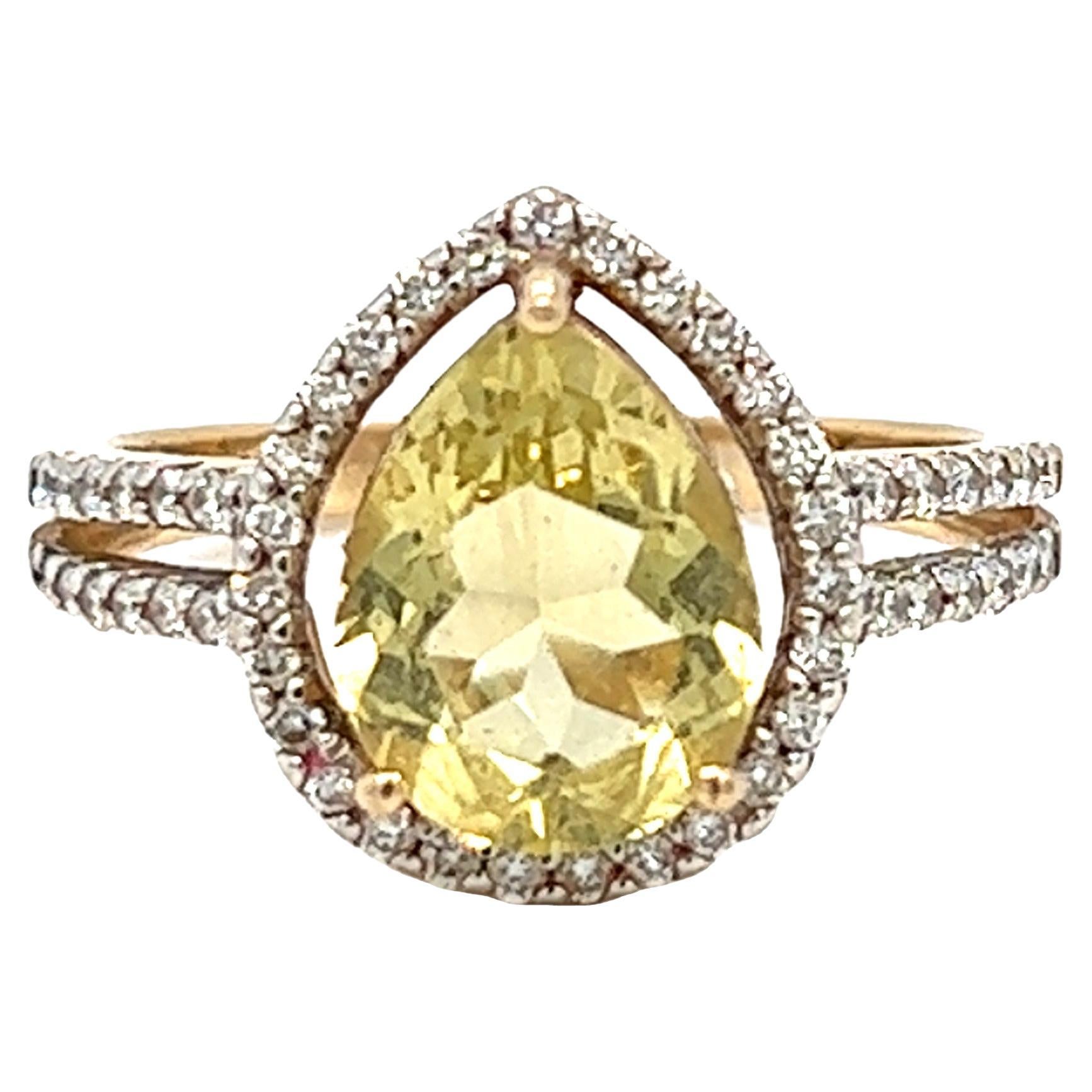 2,50 Karat goldener gelber Beryll in Diamant-Halo-Ring 14K Gelbgold