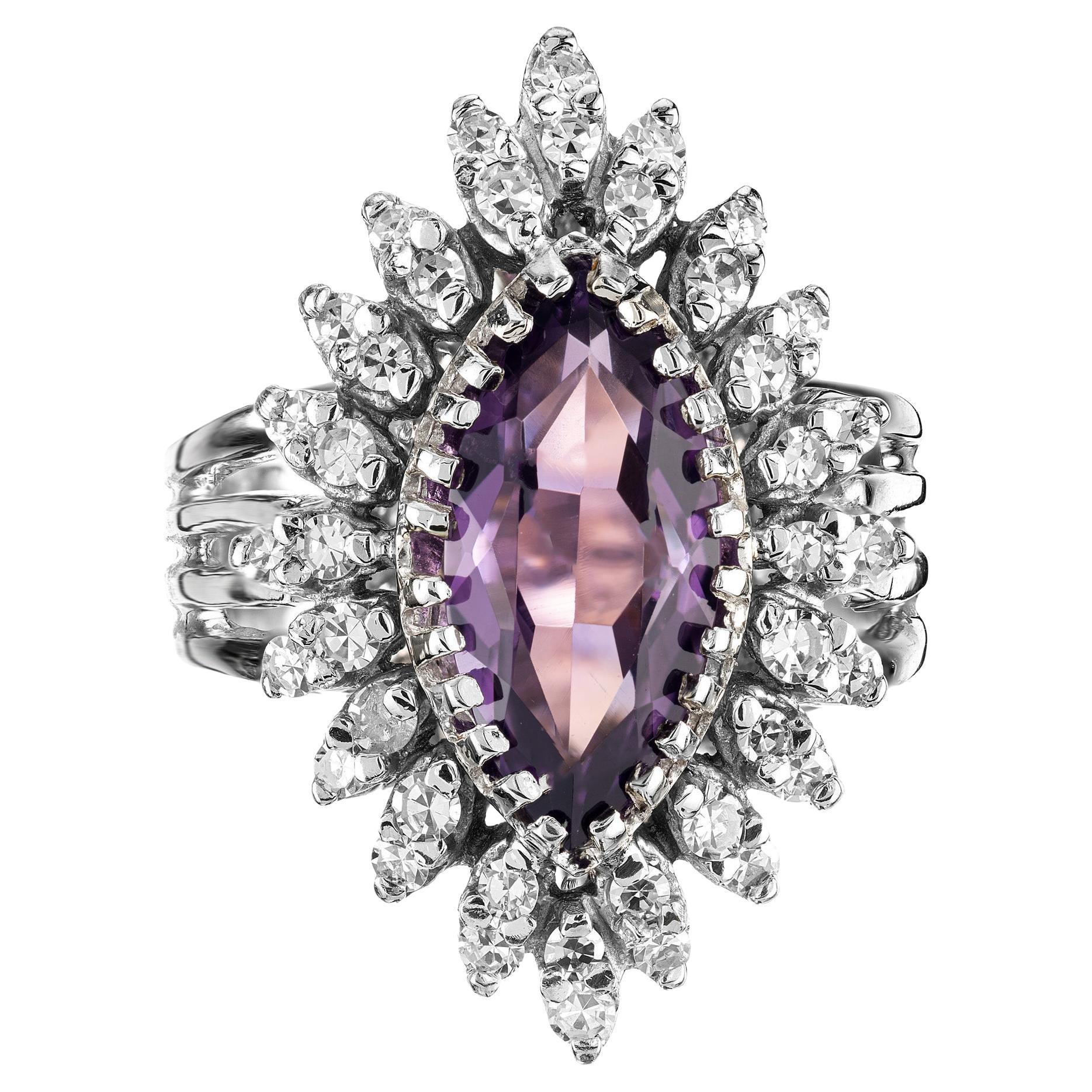 Anello da cocktail in oro con diamante e ametista da 2,50 carati