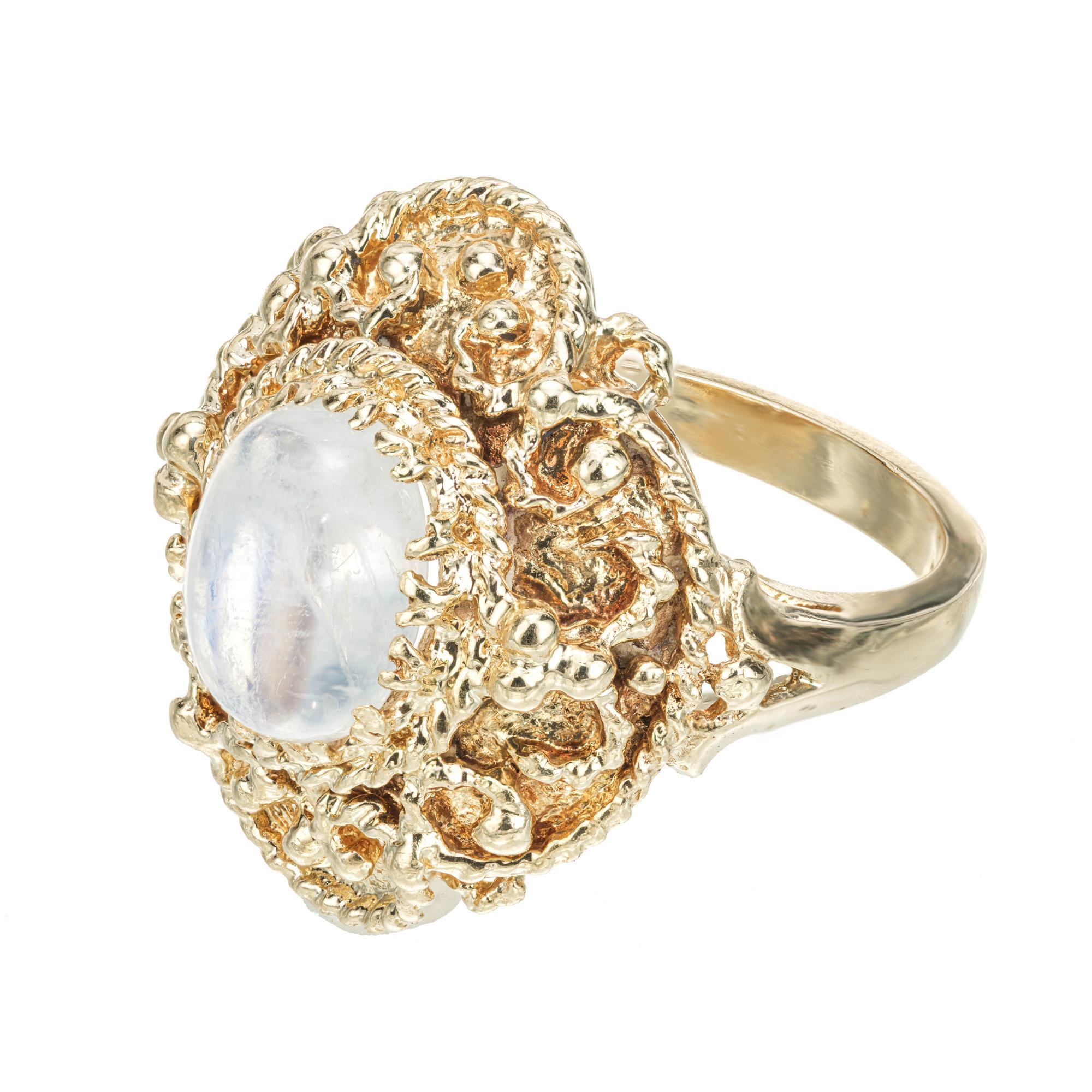 Cabochon 2.50 Carat Moonstone Yellow Gold Cocktail Ring For Sale