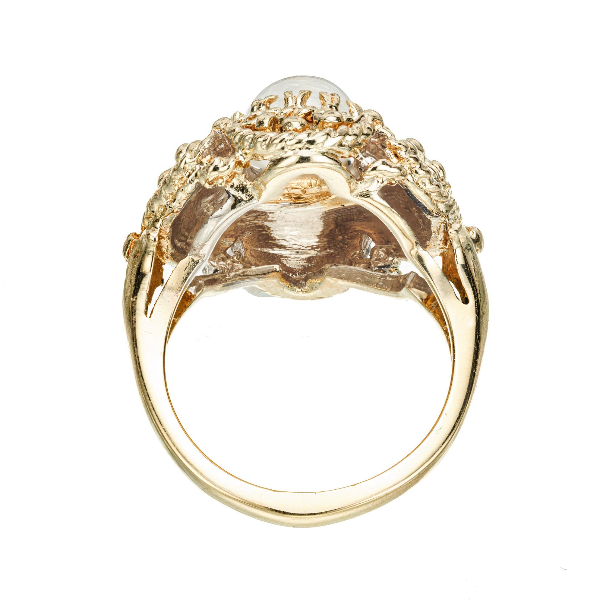 Women's 2.50 Carat Moonstone Yellow Gold Cocktail Ring For Sale
