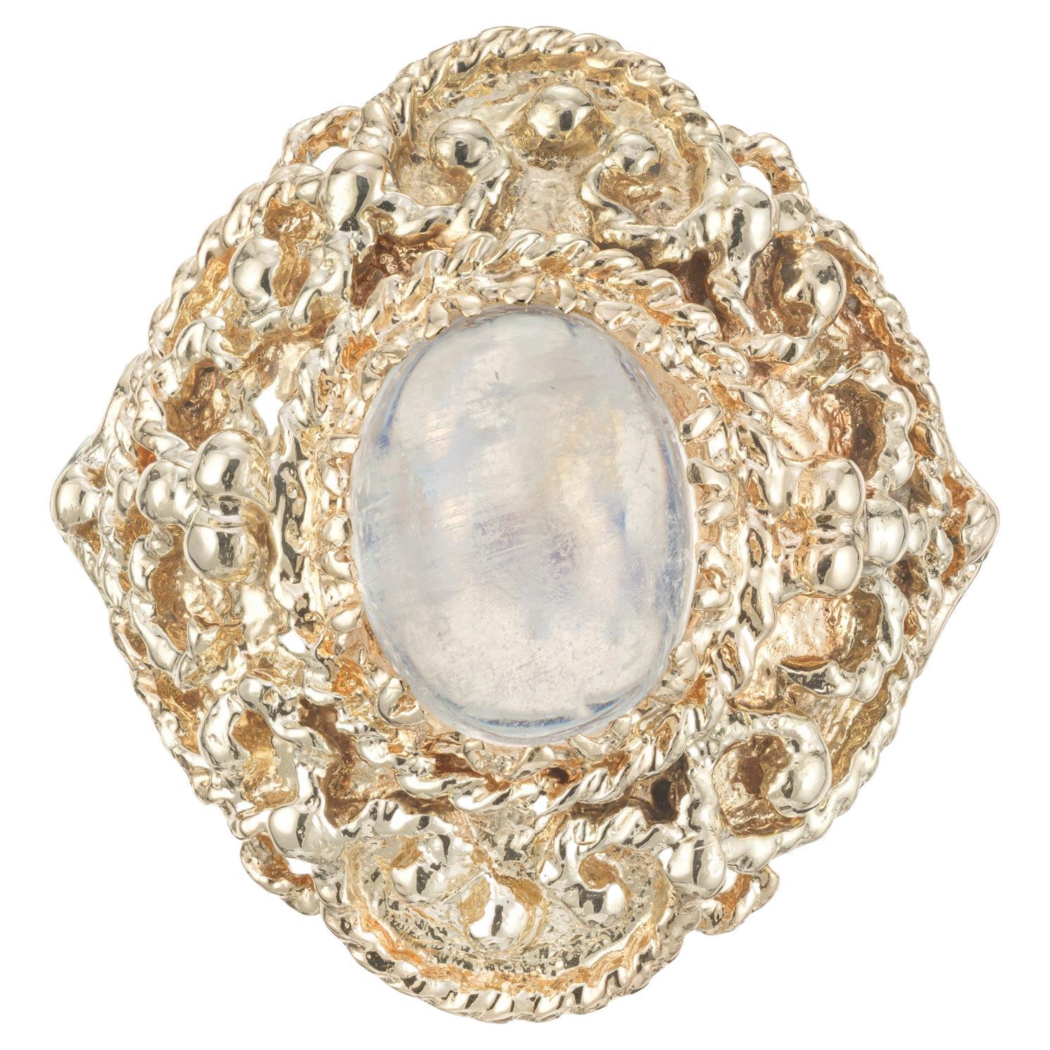2.50 Carat Moonstone Yellow Gold Cocktail Ring