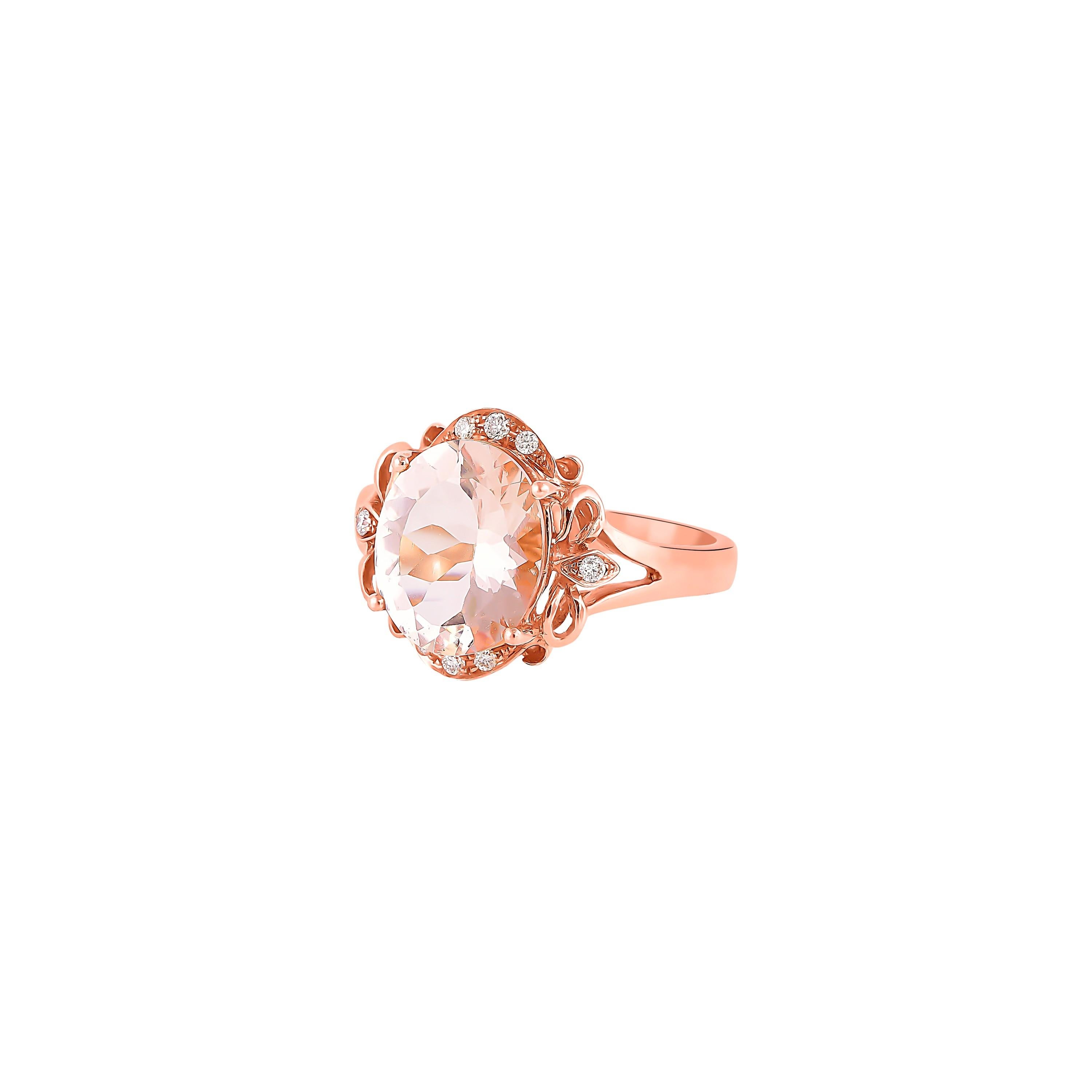 Oval Cut 2.50 Carat Morganite and Diamond Ring in 18 Karat Rose Gold For Sale