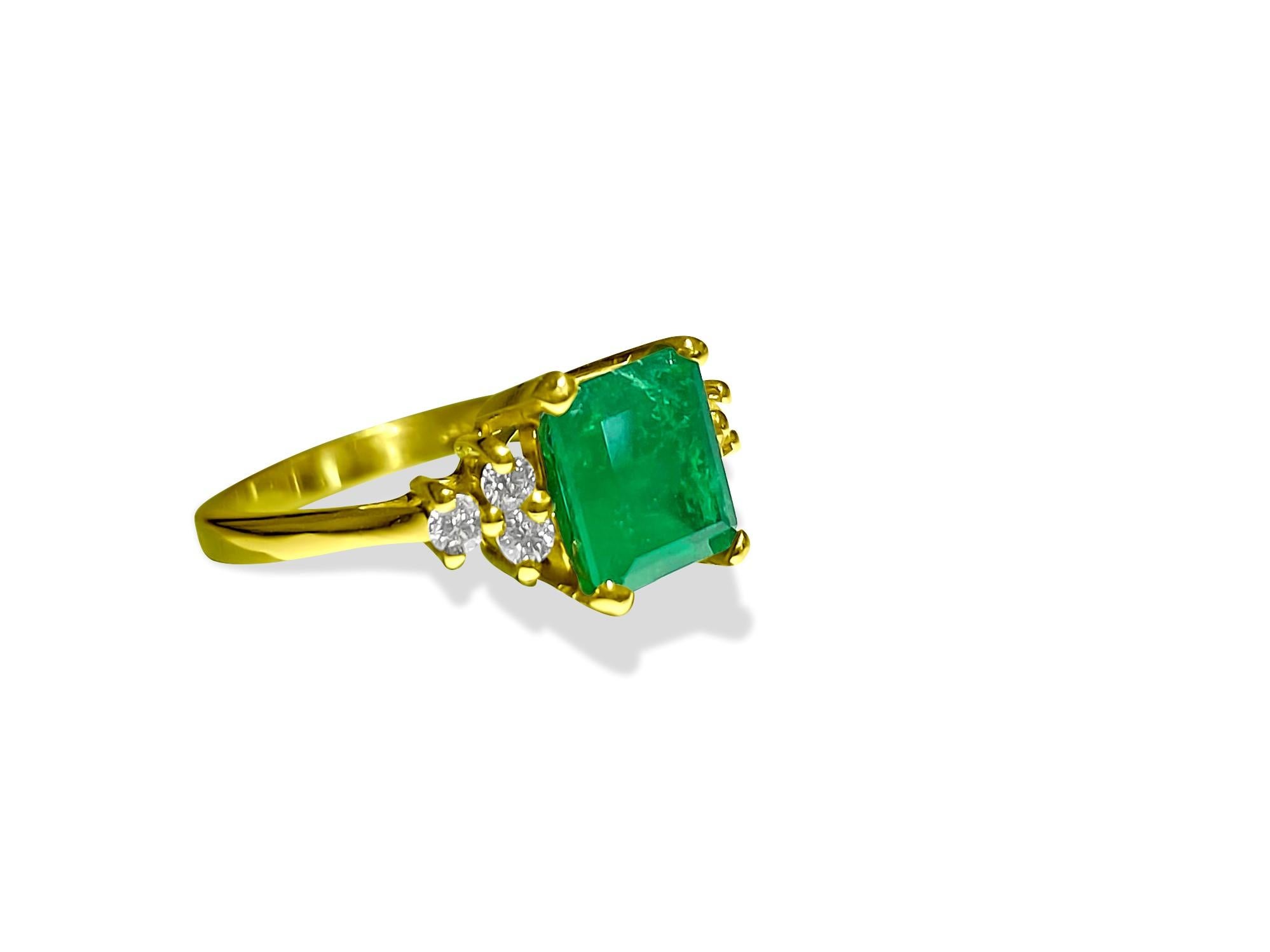Metal: 14K yellow gold. 

100% natural earth mined Emerald. Princess cut emerald, 2.50 carats. Round brilliant cut diamonds, VS clarity and G color. All gemstones in prong setting. Extremely beautiful ring. Classic vintage finish. Beautiful emerald