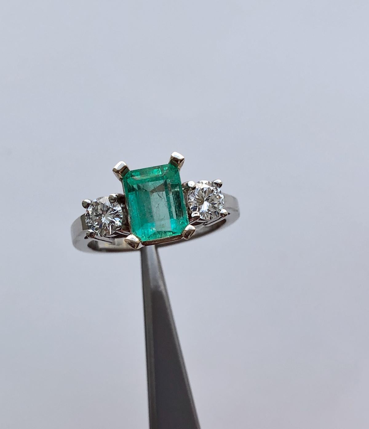 2.50 Carat Natural Colombian Emerald Diamond Engagement Ring 14 Karat 4