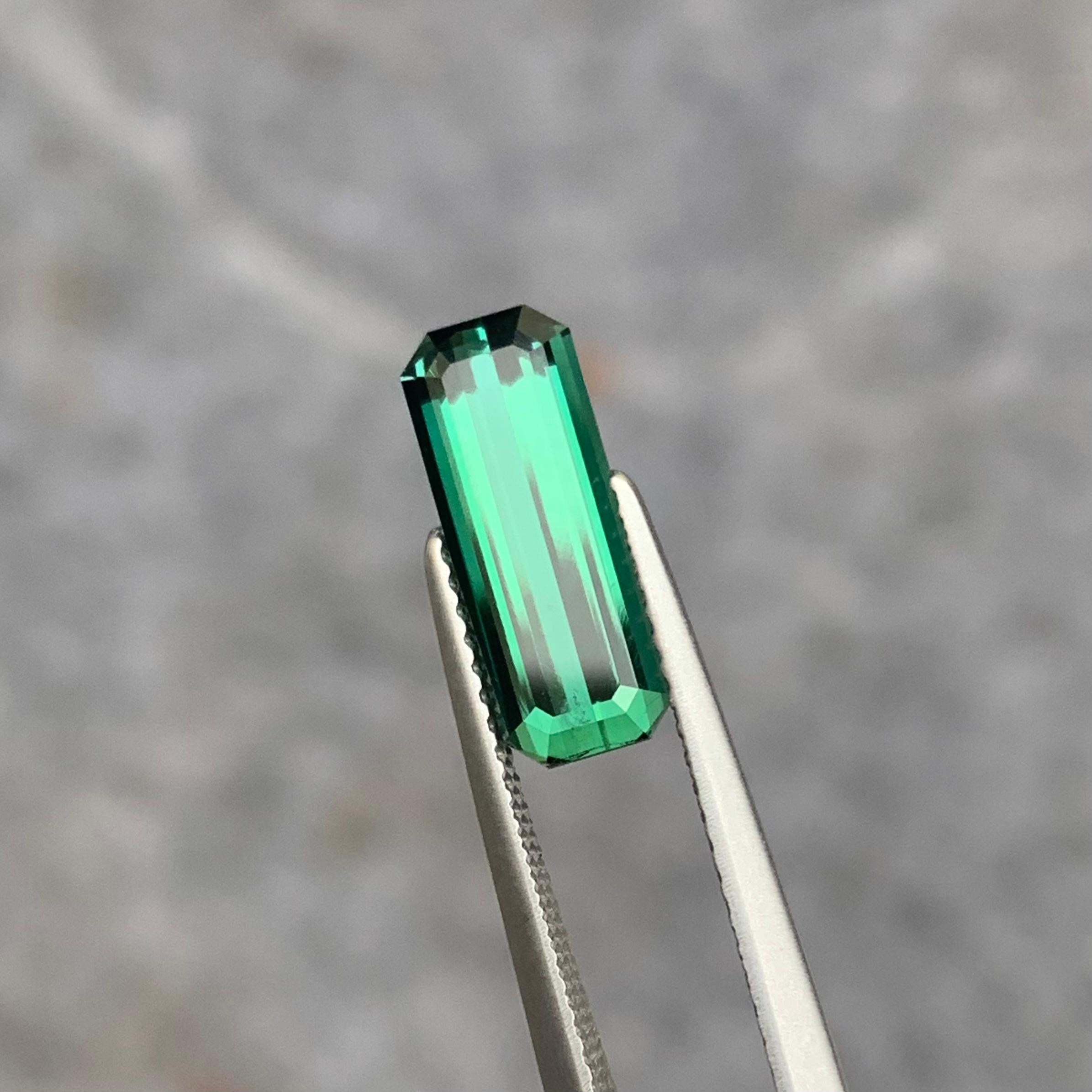 2.50 Carat Natural Emerald Cut Long Faceted Lagoon Tourmaline Gemstone In New Condition For Sale In Peshawar, PK