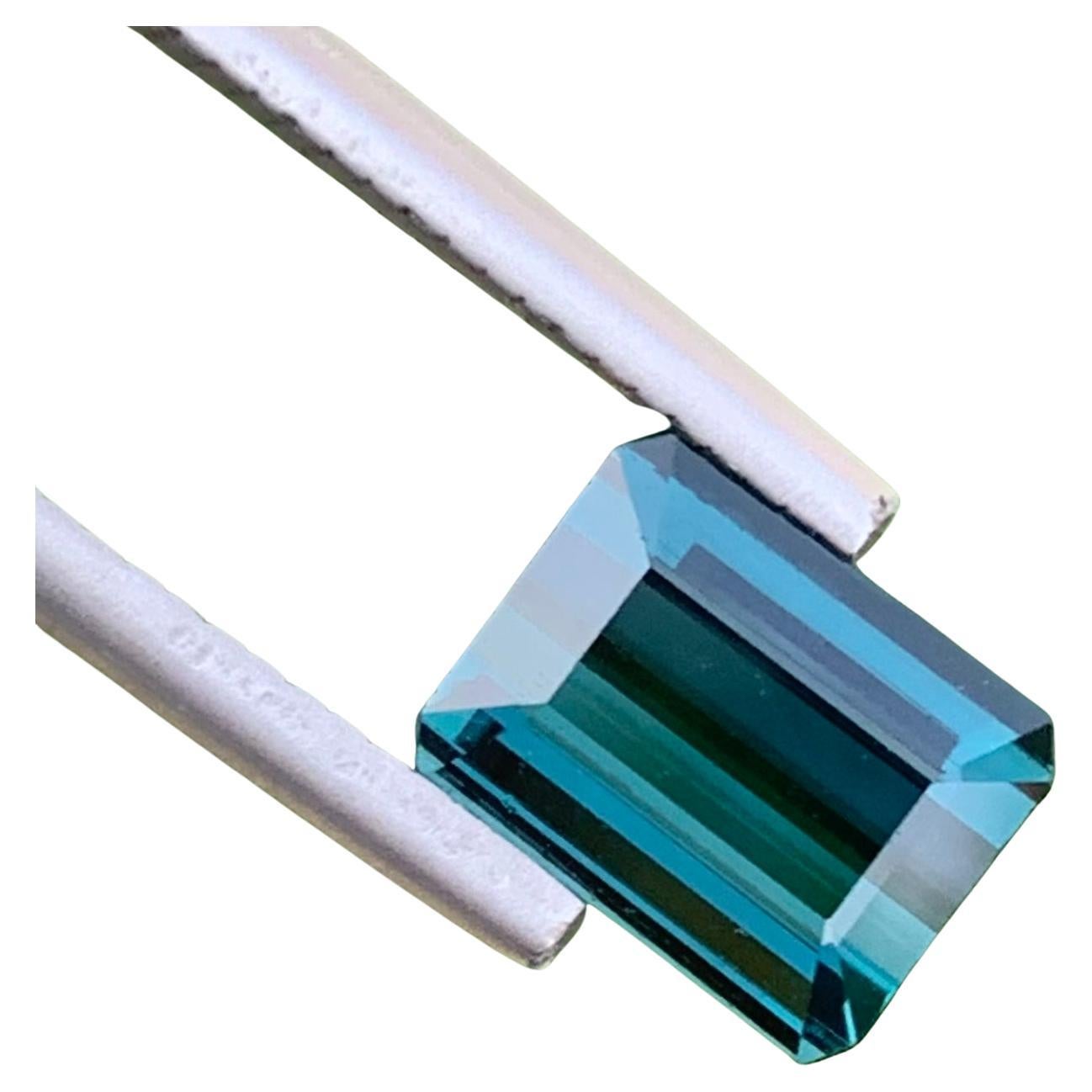 2.50 Carat Natural Loose Blue Indicolite Tourmaline Gemstone Emerald Shape Ring (bague en forme d'émeraude)