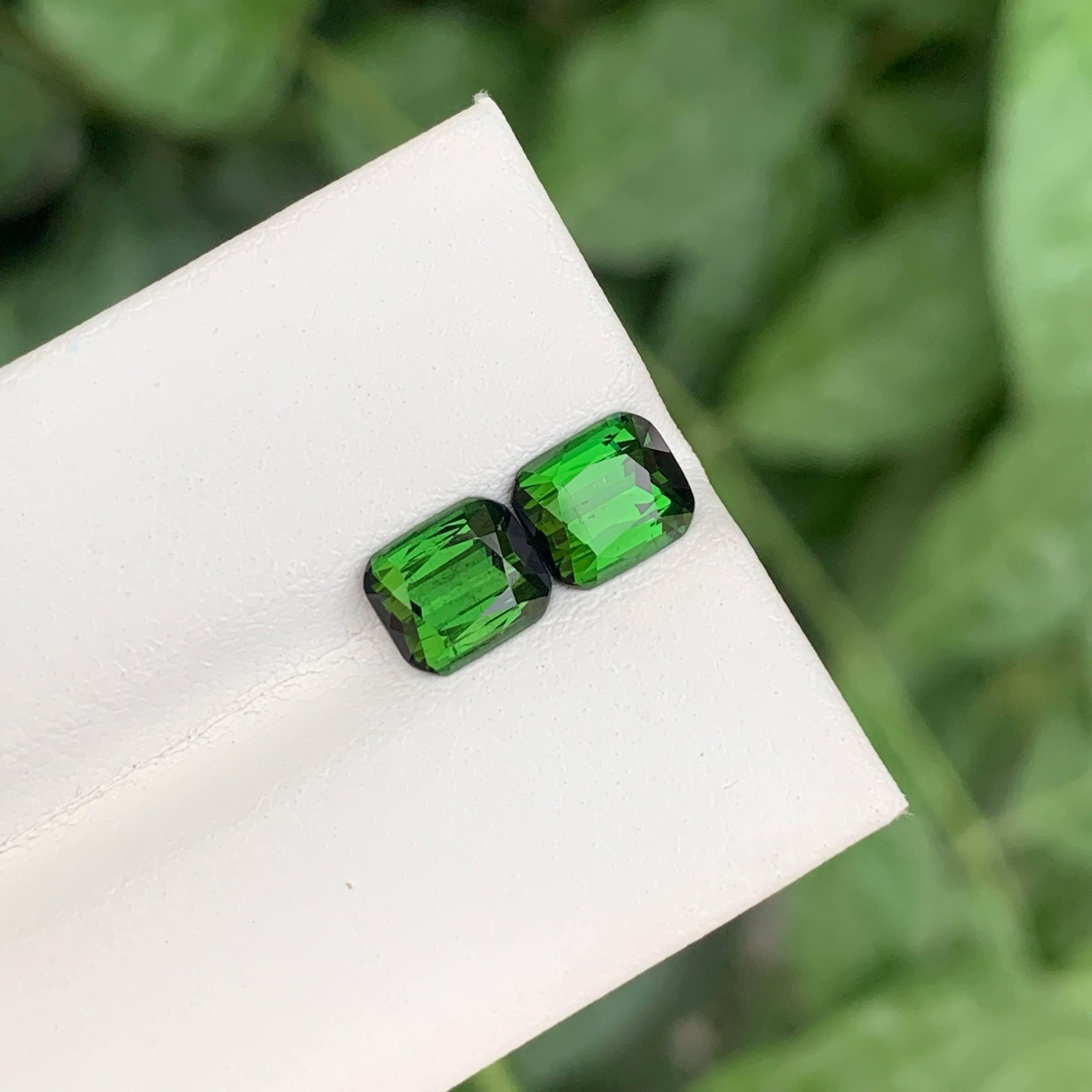 2.50 Carat Natural Loose Deep Green Tourmaline Pair Cushion Cut Afghan Gemstone (pierre précieuse afghane) en vente 4