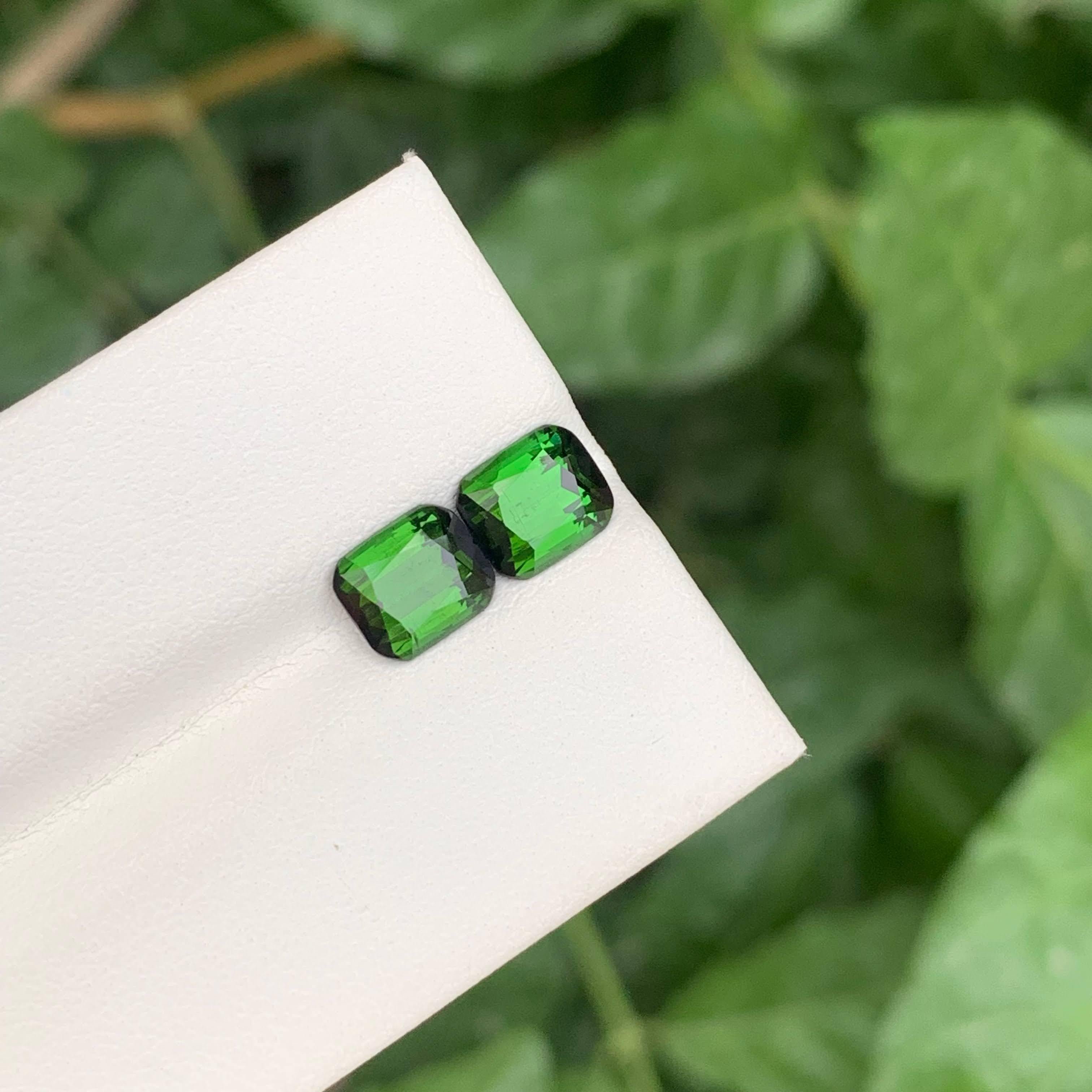 2.50 Carat Natural Loose Deep Green Tourmaline Pair Cushion Cut Afghan Gemstone (pierre précieuse afghane) en vente 3