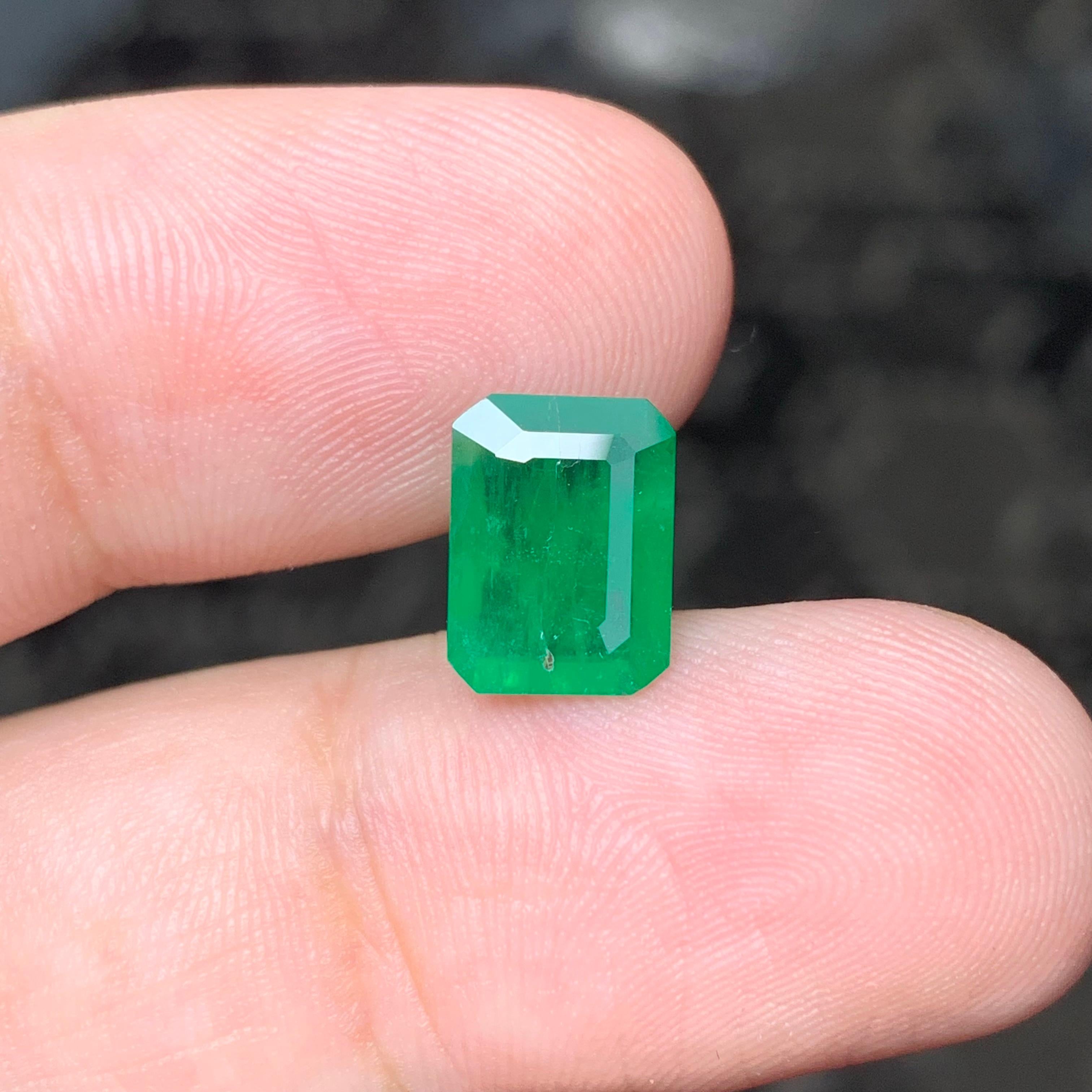 Arts and Crafts AA Quality 2.50 Carat Natural Loose Emerald Ring Gemstone Swat Pakistan Mine For Sale