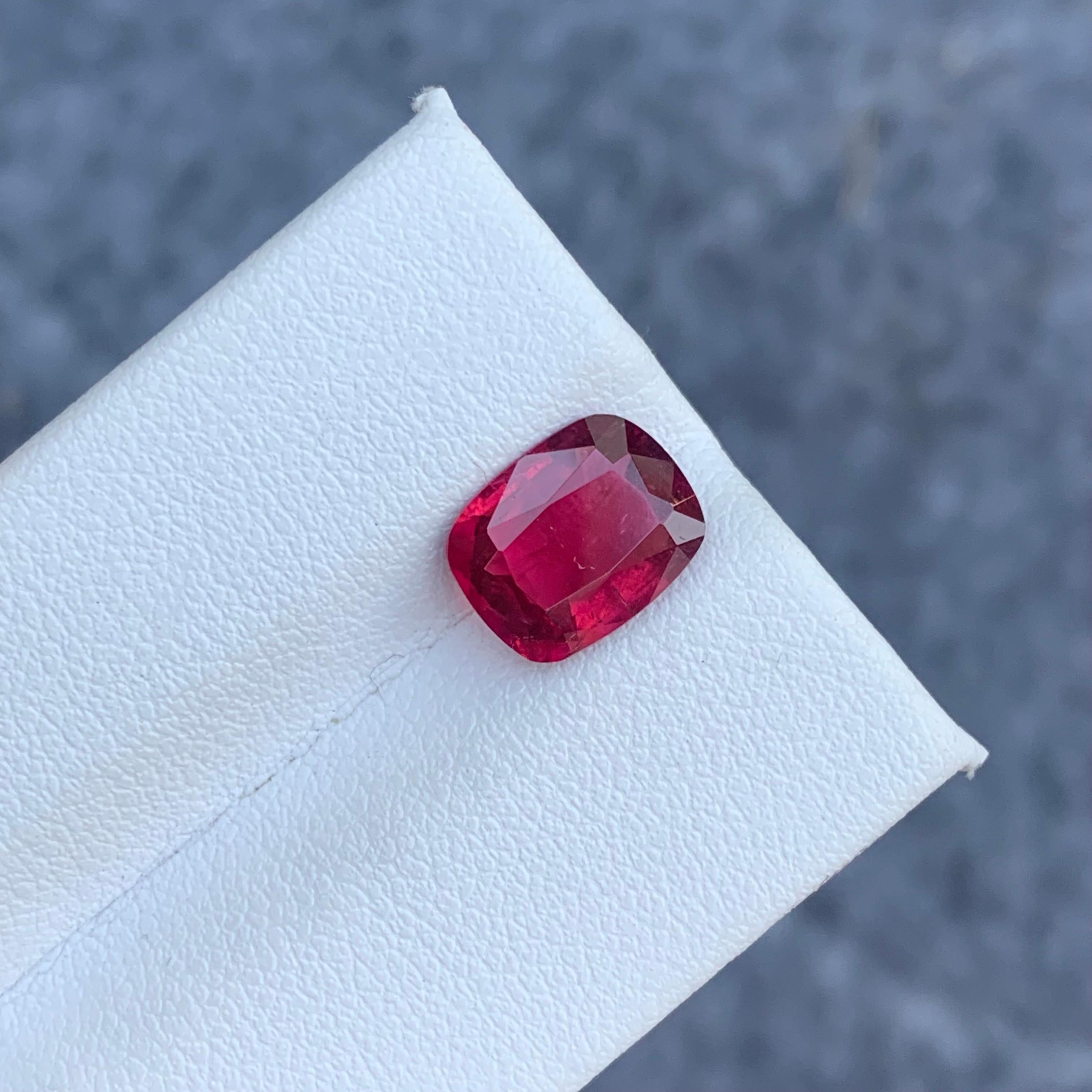 2,50 Karat natürlicher loser roter Rubellit-Turmalin-Kissenschliff (Arts and Crafts)