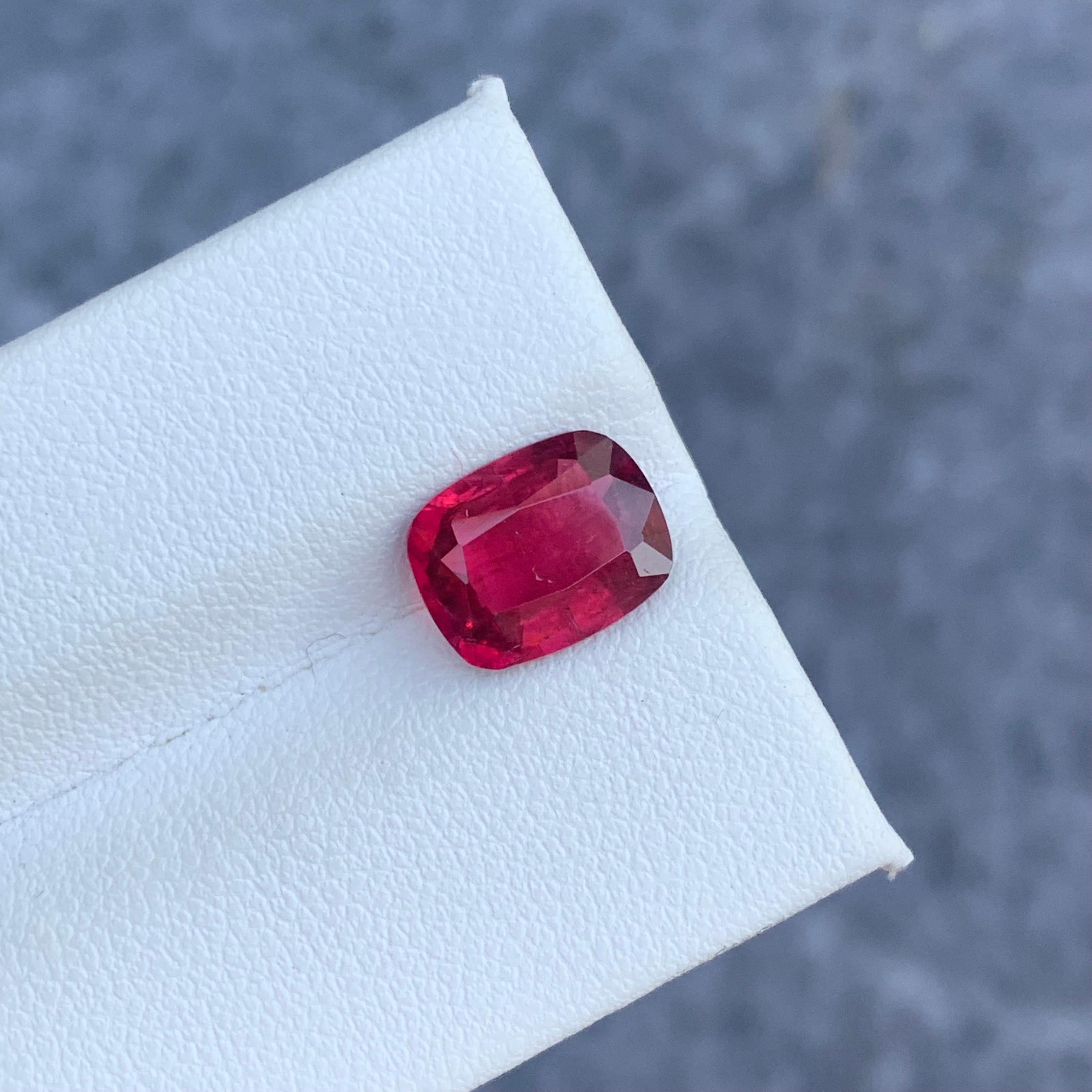 2,50 Karat natürlicher loser roter Rubellit-Turmalin-Kissenschliff 1