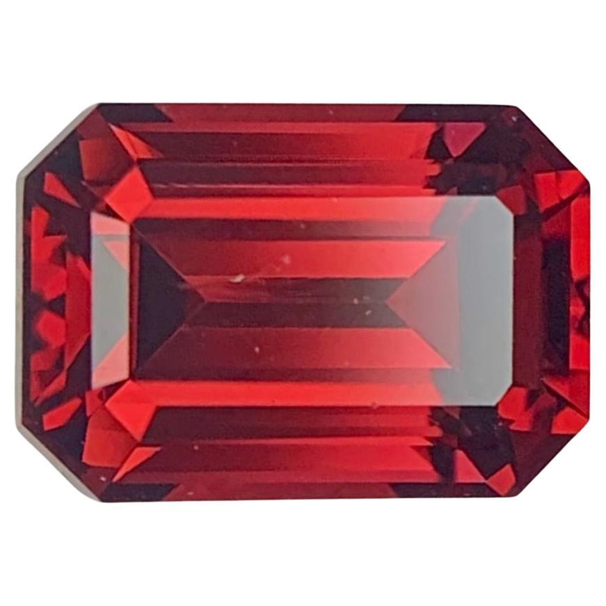 2.50 Carat Natural Loose Rhodolite Garnet Gemstone Emerald Cut For Sale