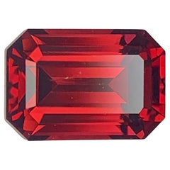 2.50 Carat Natural Loose Rhodolite Garnet Gemstone Emerald Cut