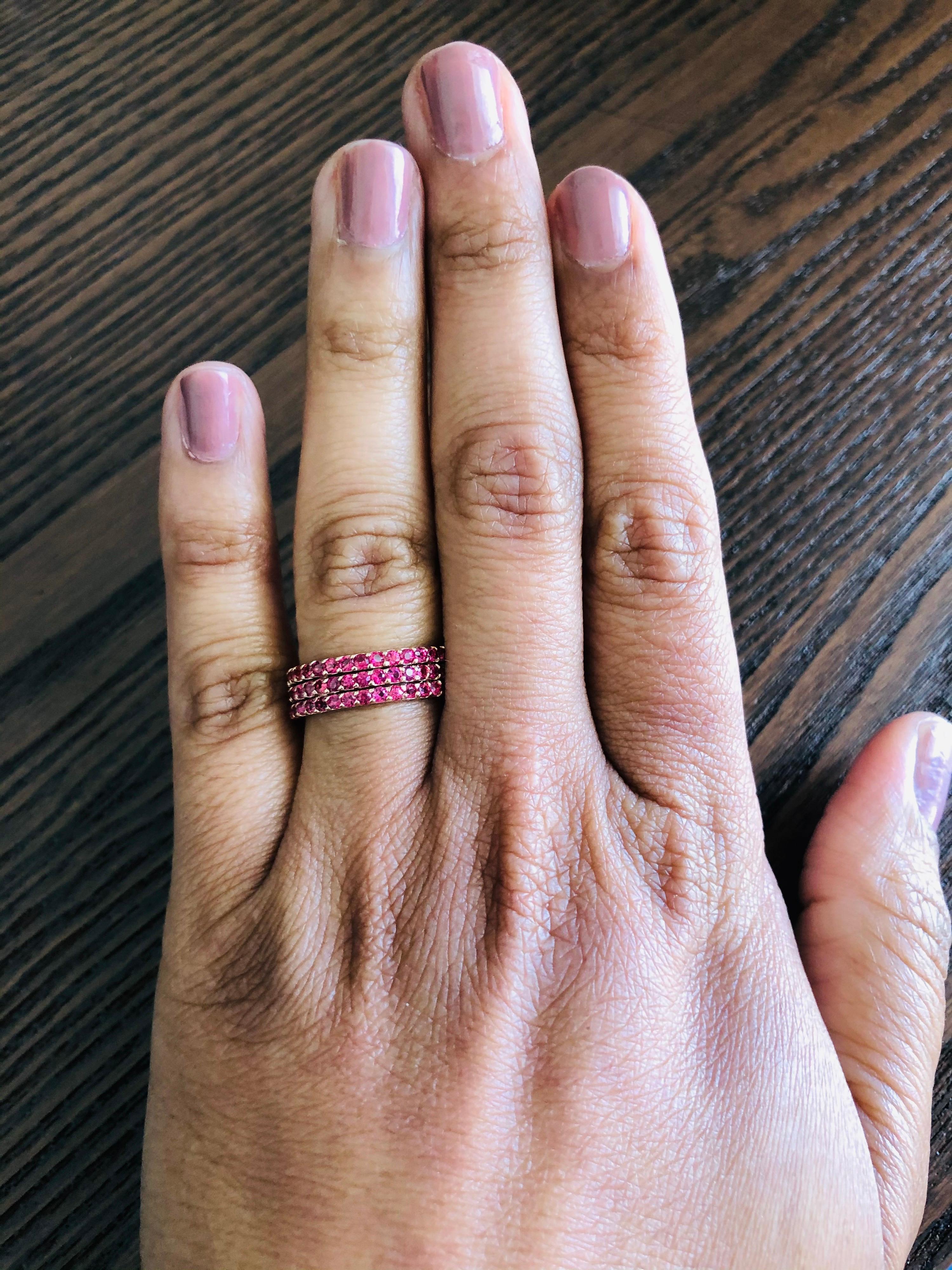 Fascia in oro rosa con zaffiro rosso naturale da 2,50 carati In condizioni Nuovo in vendita a Los Angeles, CA