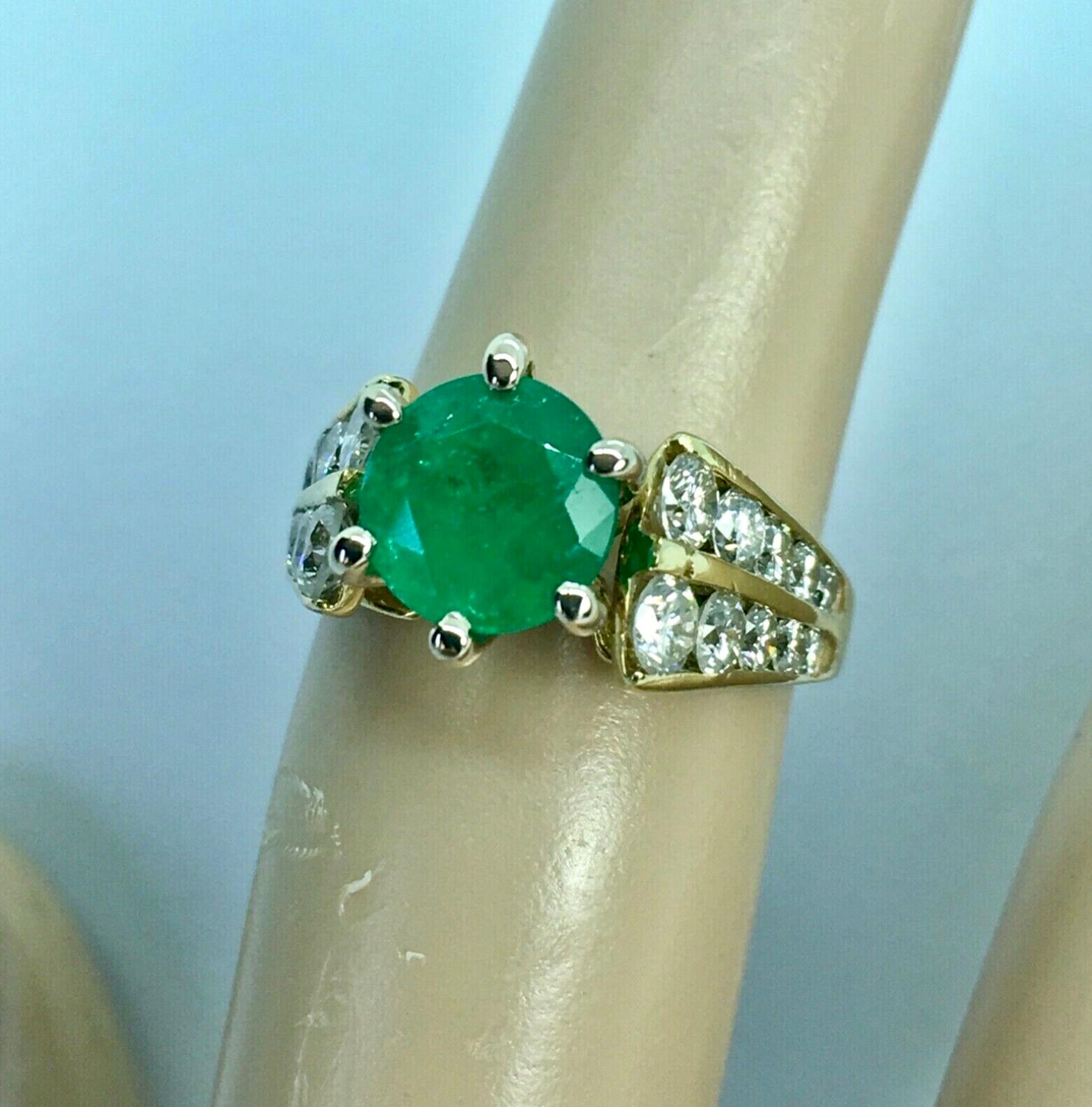 Victorian 2.50 Carat Natural Round Colombian Emerald Solitaire Ring Diamond Accents 14K