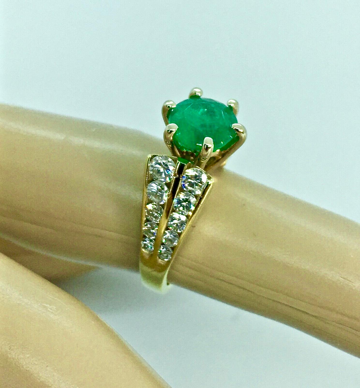 Round Cut 2.50 Carat Natural Round Colombian Emerald Solitaire Ring Diamond Accents 14K