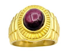 2.50 Carat Oval Cabochon Garnet Solitaire Cocktail Ring in 24 Karat Yellow Gold
