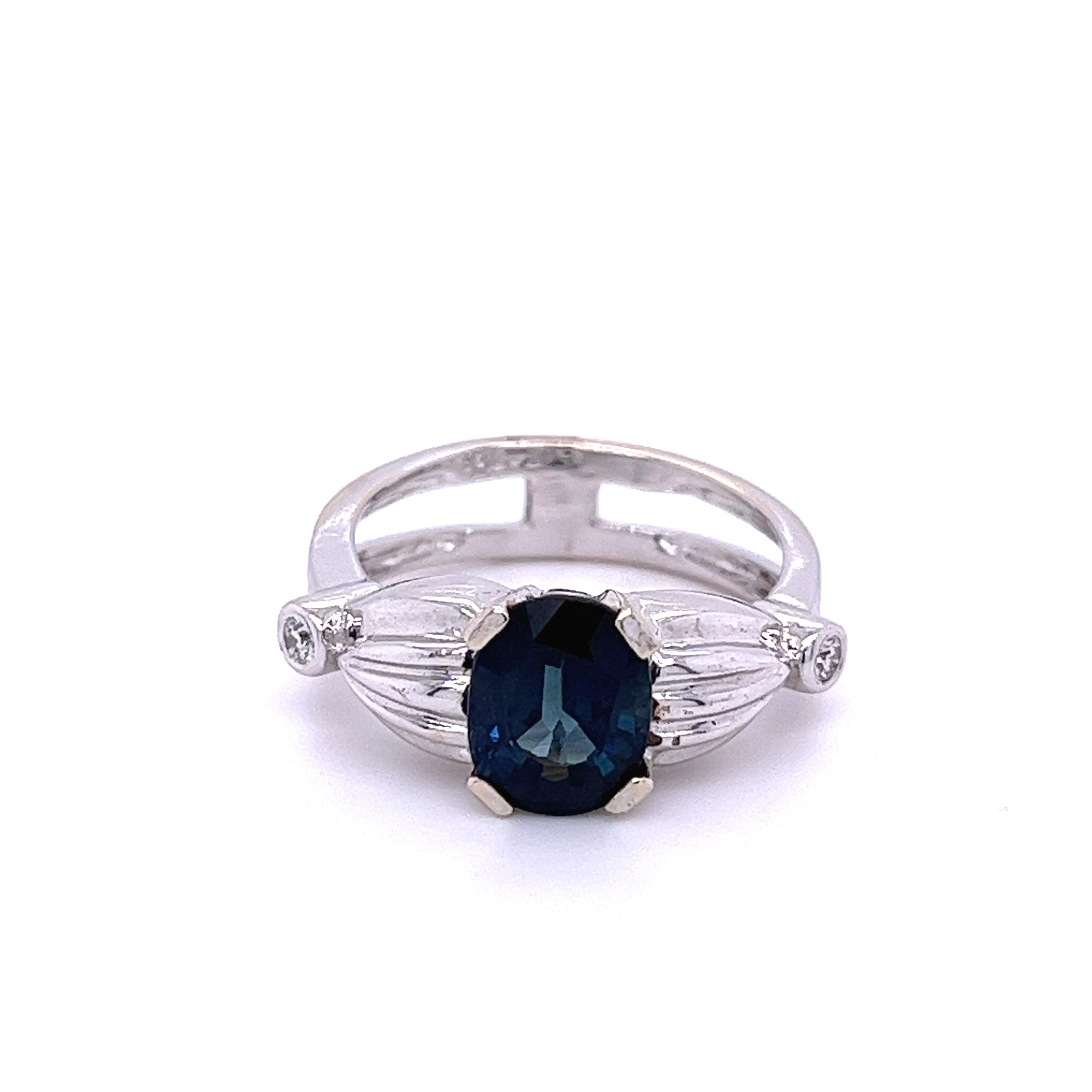 2.50 Carat Oval Cut Blue Sapphire in 14k White Gold Split Open Ring Shank For Sale 5