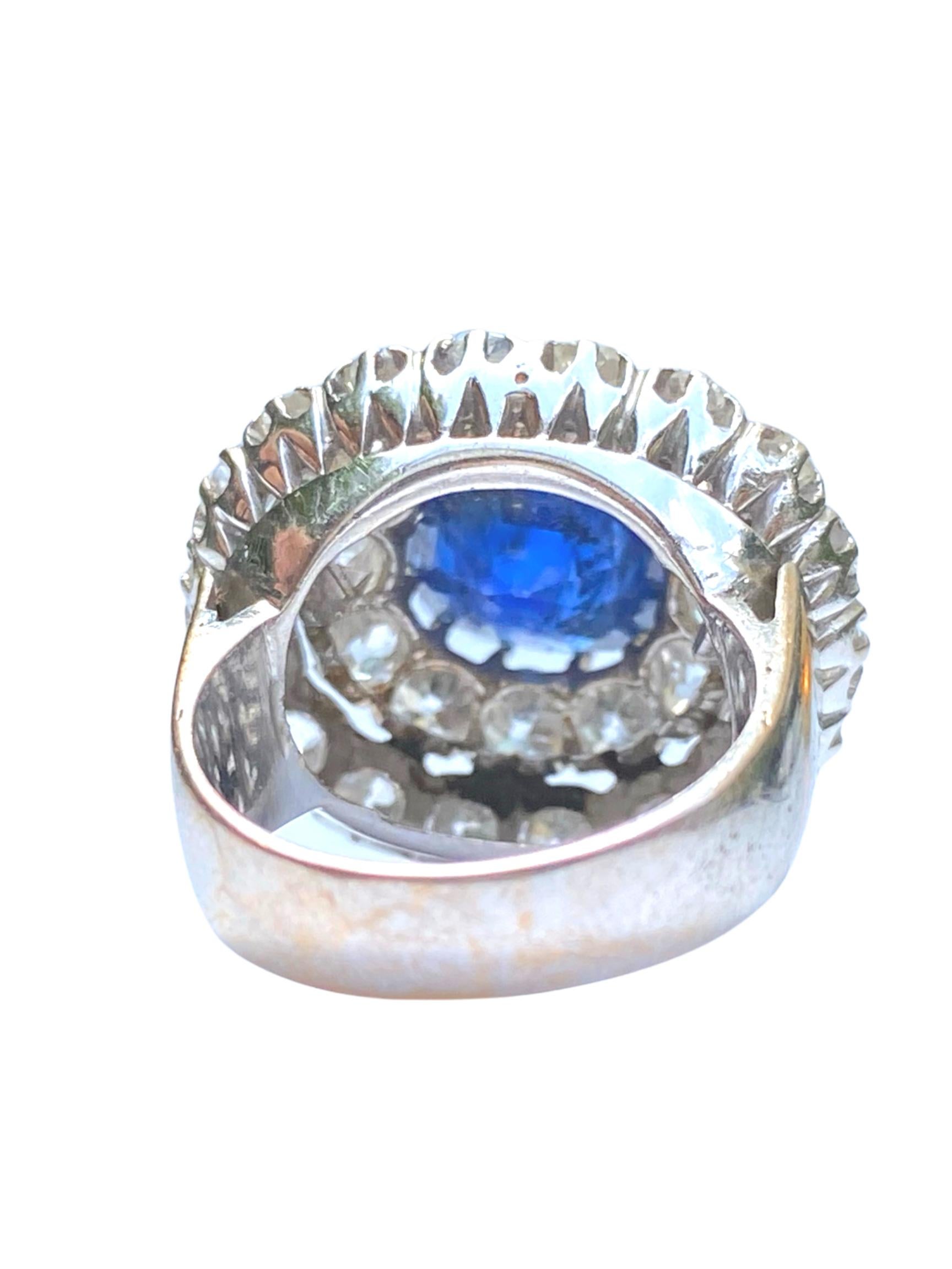2.50 Carat Oval Cut Burma Sapphire and Diamond Victorian Era Platinum Ring For Sale 4