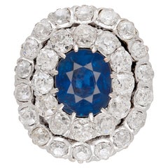 Anello in platino d'epoca vittoriana con zaffiro di Birmania e diamanti da 2,50 carati taglio ovale