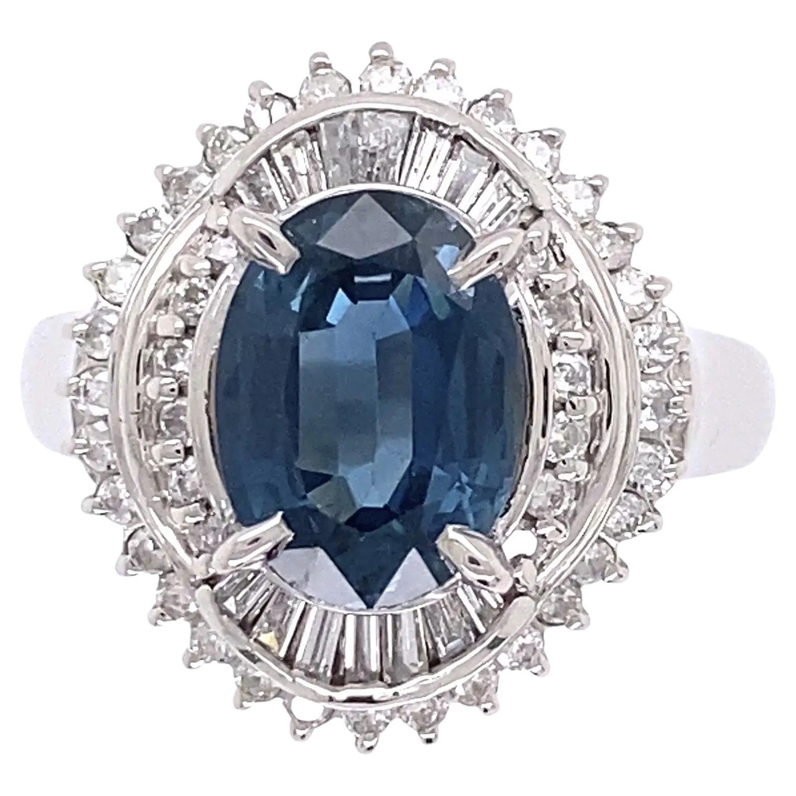 2,50 Karat Oval Saphir und Diamant Platin Double Halo Vintage Cocktail Ring