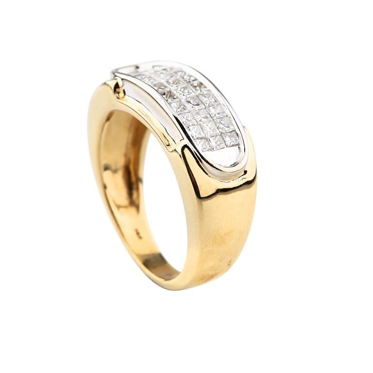 Modern 2.50 Carat Princess Cut Plaque Ring in Yellow Gold For Sale