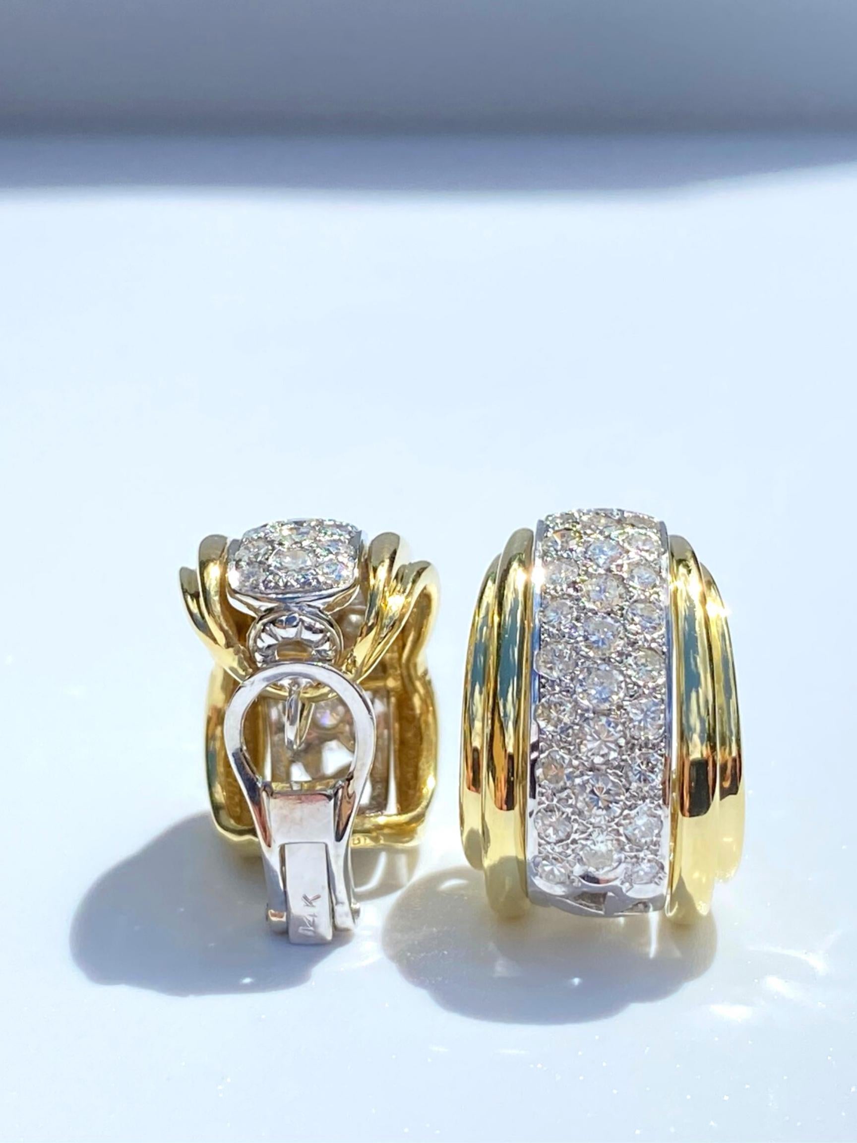 Boucles d'oreilles à levier rétro en or jaune 18 carats et diamants taille ronde brillants de ~2,50 carats Excellent état - En vente à Miami, FL