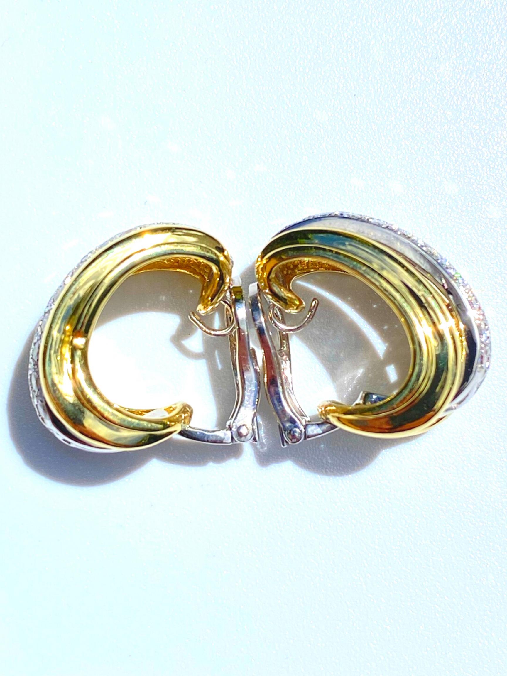 Boucles d'oreilles à levier rétro en or jaune 18 carats et diamants taille ronde brillants de ~2,50 carats en vente 2