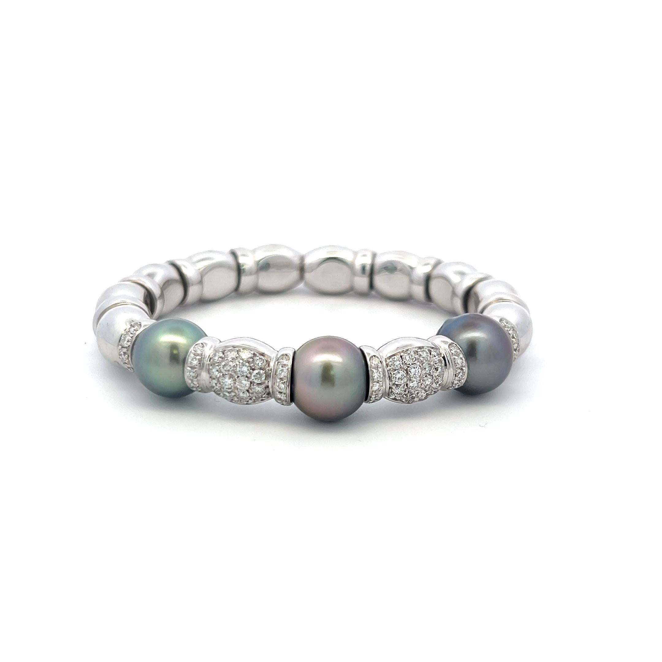 2.50 Carat Round Brilliant Diamond 11.2-11.6MM Pearl 18K WG Bangle Bracelet