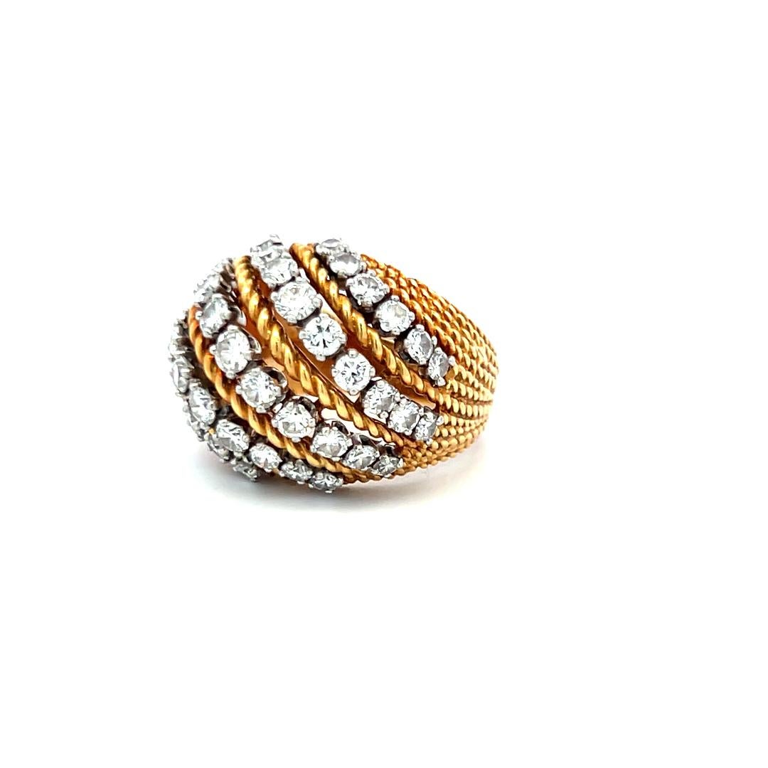 Bague cocktail en or jaune 18 carats avec diamants ronds brillants I VS de 2,50 carats Pour femmes en vente