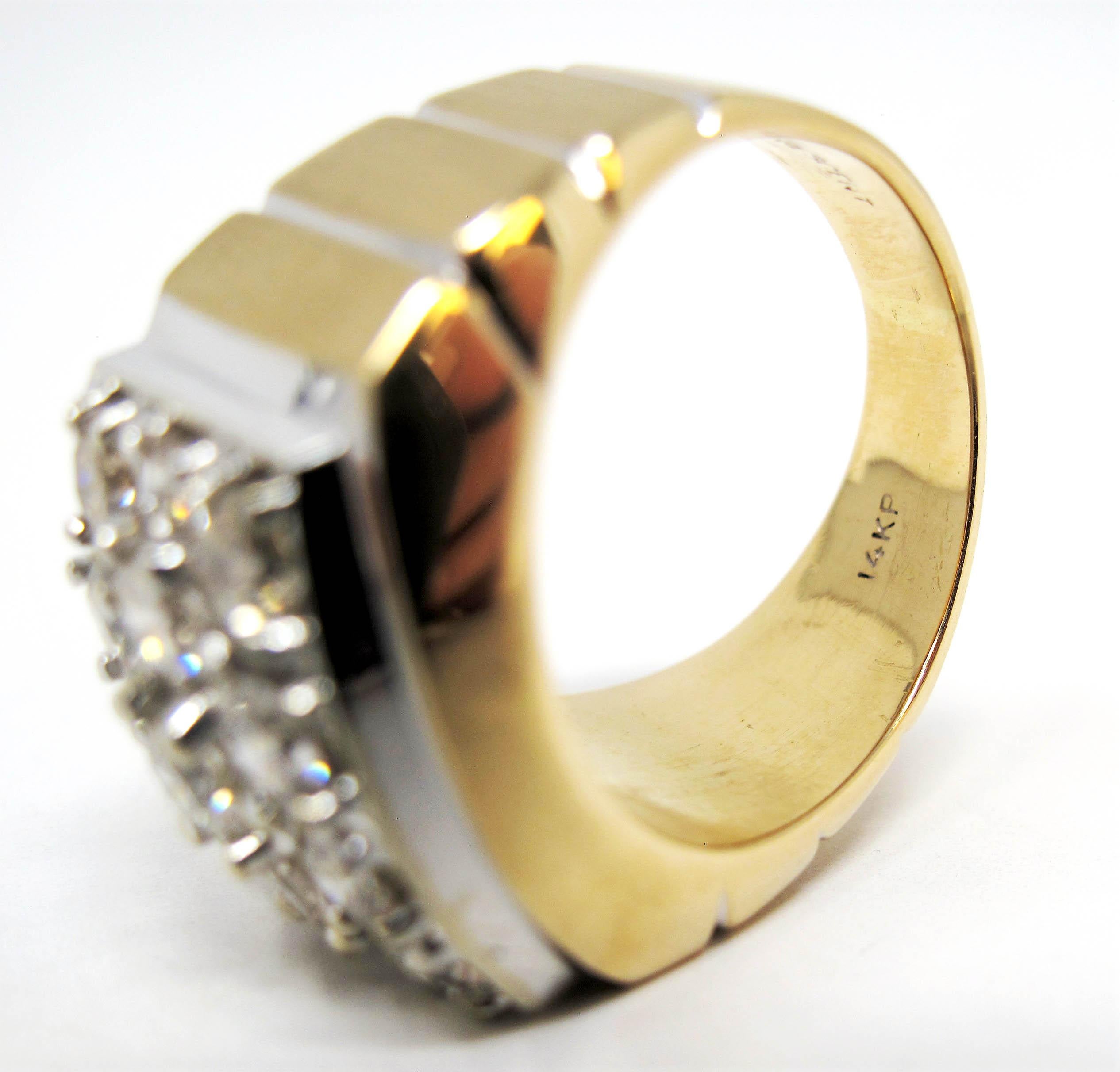 Men's 2.50 Carats Round Brilliant 13 Diamond Wide Band Ring 14 Karat Gold   For Sale 3