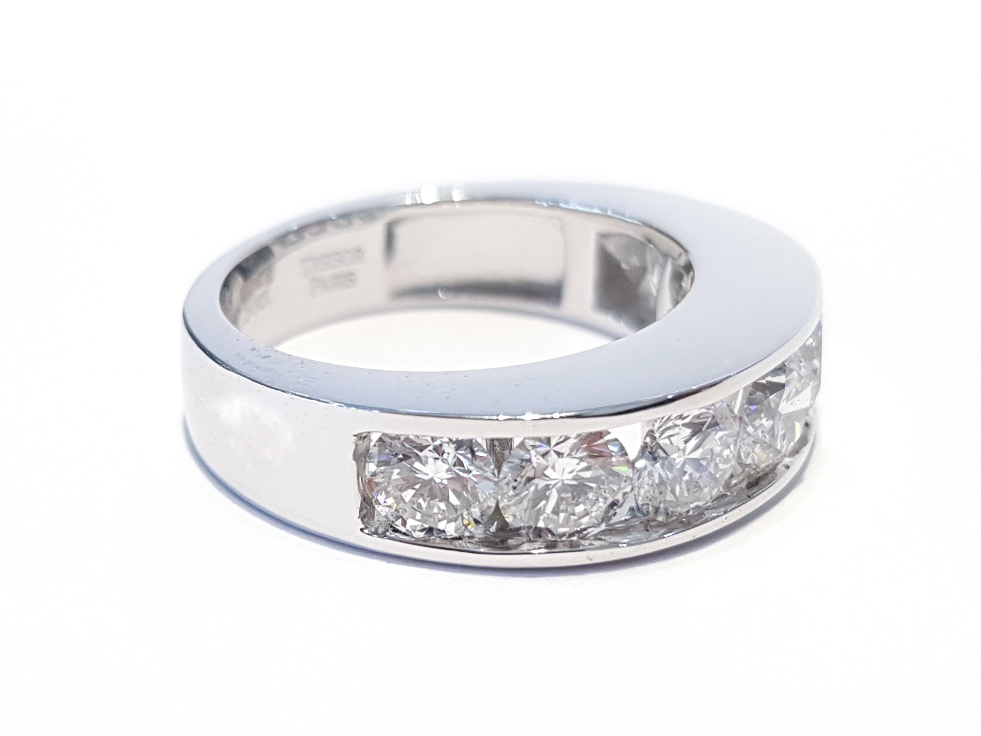 2.50 Carat Round Diamond Channel Set 18 Karat White Gold Half Eternity Ring For Sale 1
