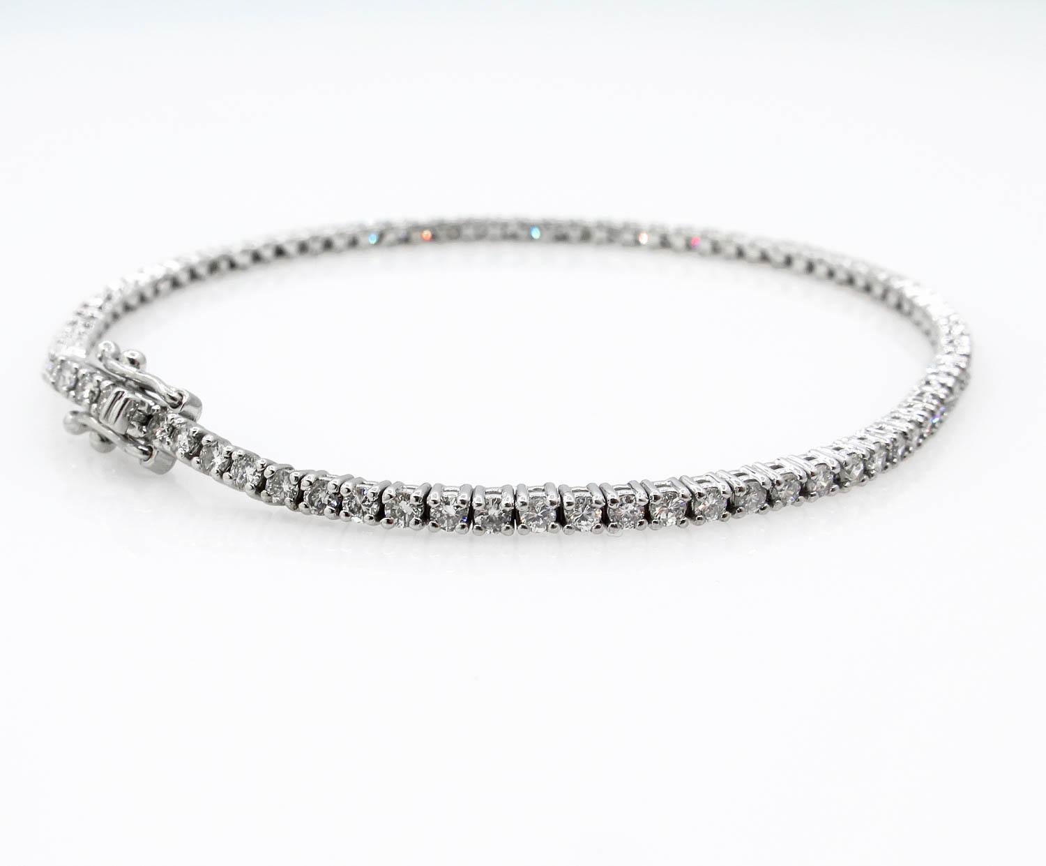 2.bracelet tennis avec diamants ronds de 50 carats en or blanc 6